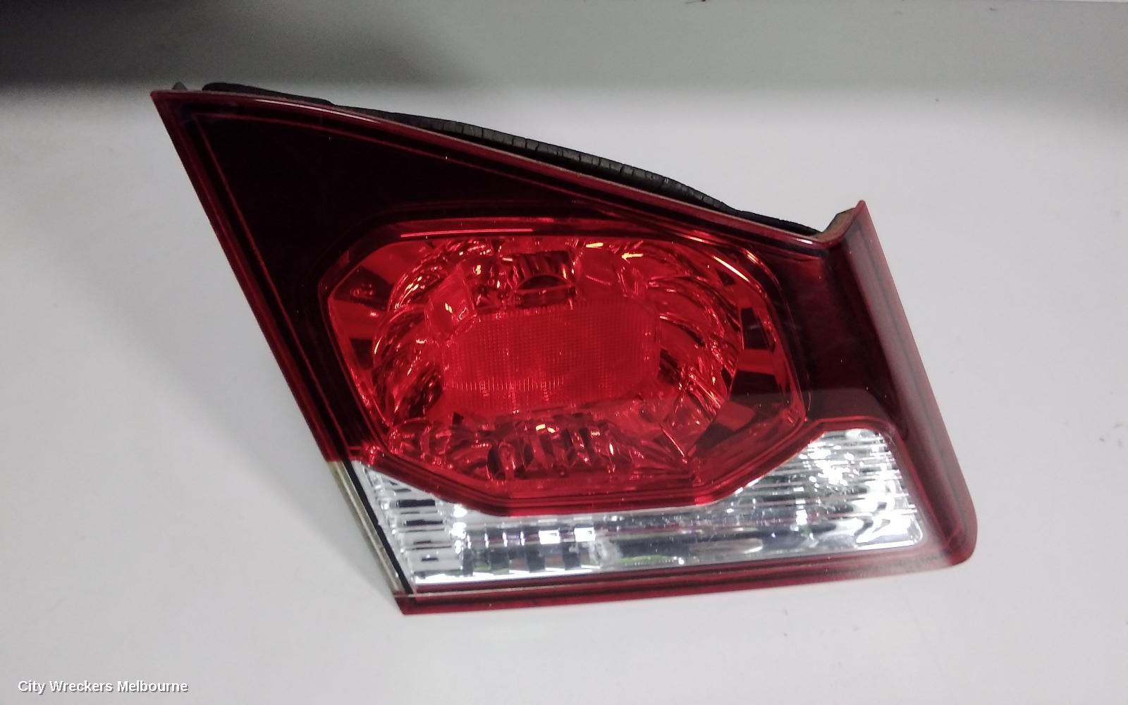 HONDA CIVIC REAR GARNISH, BOOTLID LAMP (LH SIDE), 8TH GEN, 01/2009 - 12/2011