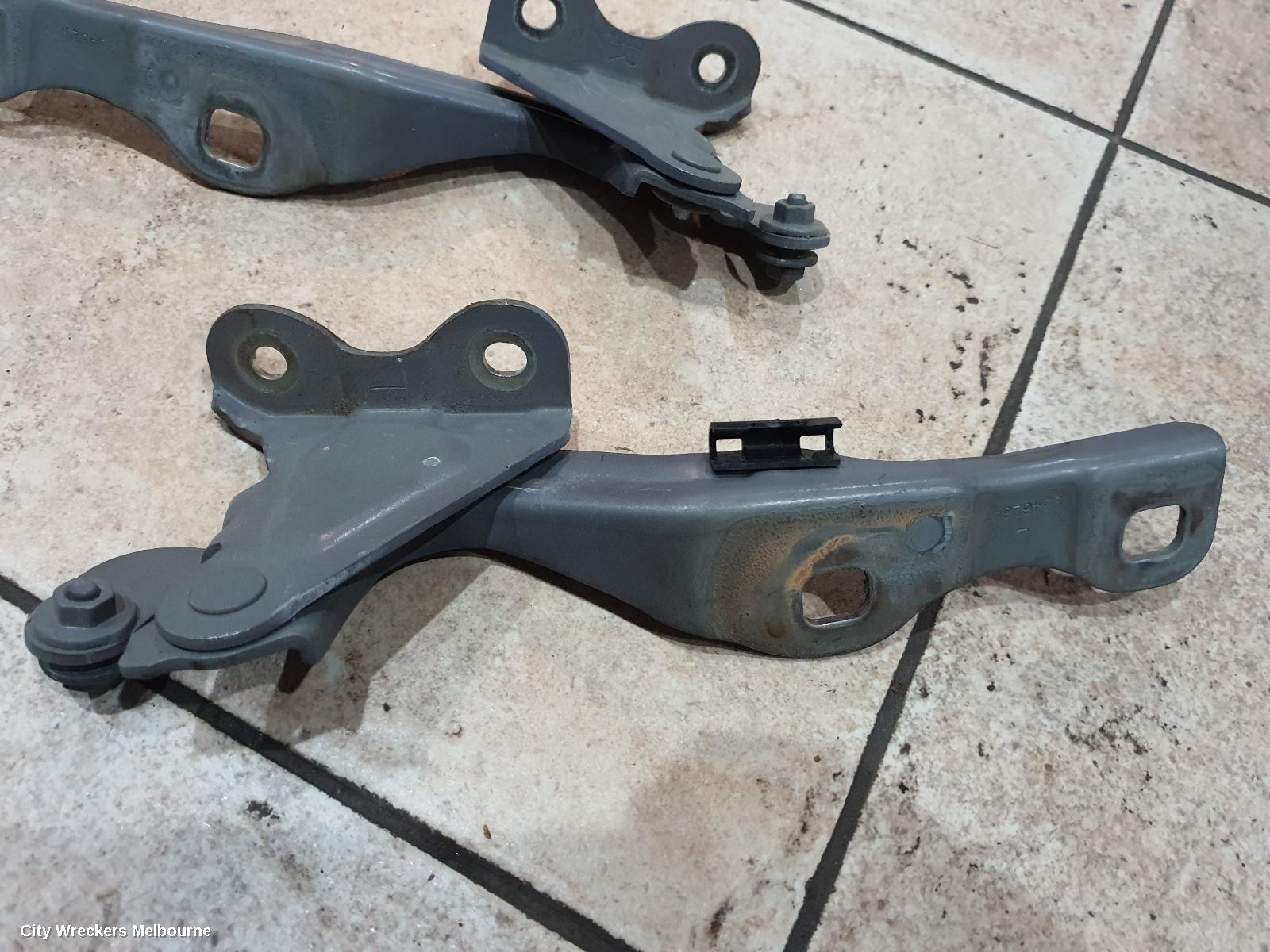 HOLDEN BARINA BONNET HINGE/STRUT, HINGES (PAIR), TM, 11/2011 - 12/2018