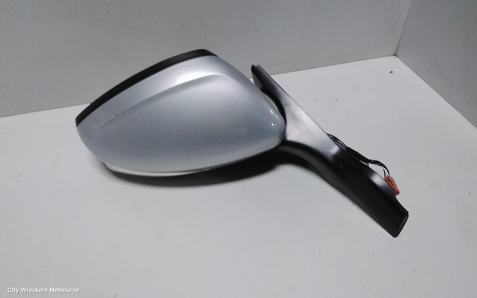 PEUGEOT 208 RIGHT DOOR MIRROR, A9, POWER FOLD, NON CHROME TRIM, COLOUR CODED COVER TYPE, 10/2012 - 12/2018