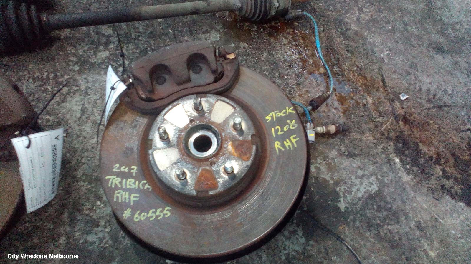 SUBARU TRIBECA RIGHT FRONT HUB ASSEMBLY, B9, 10/2006 - 01/2014