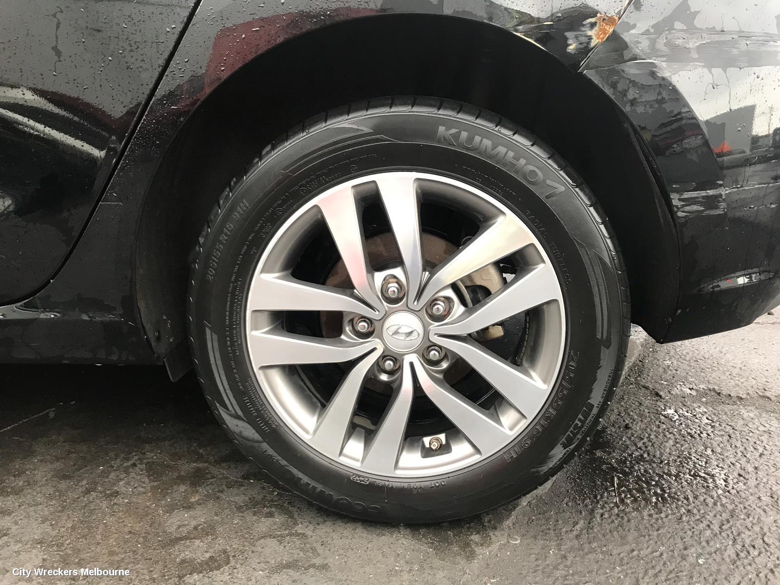 HYUNDAI I30 RIGHT FRONT DOOR WINDOW, PD, HATCH, 03/2017 ONWARDS