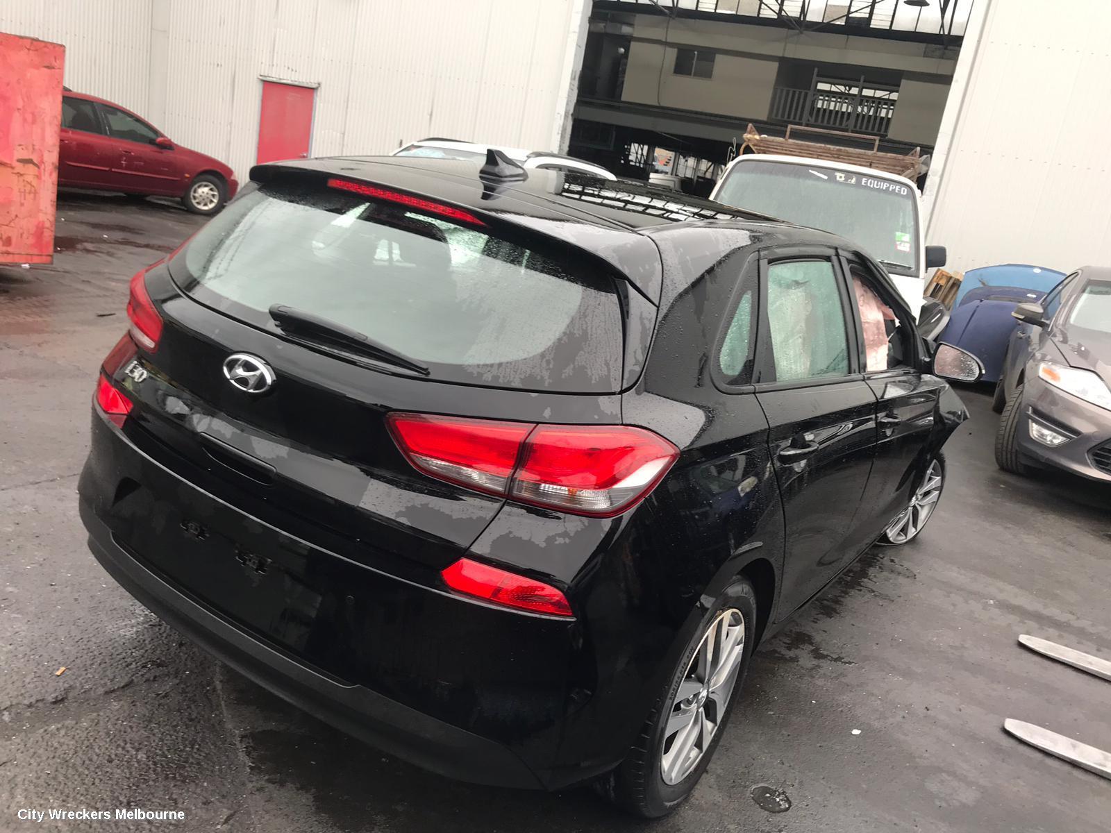 HYUNDAI I30 RIGHT FRONT DOOR WINDOW, PD, HATCH, 03/2017 ONWARDS