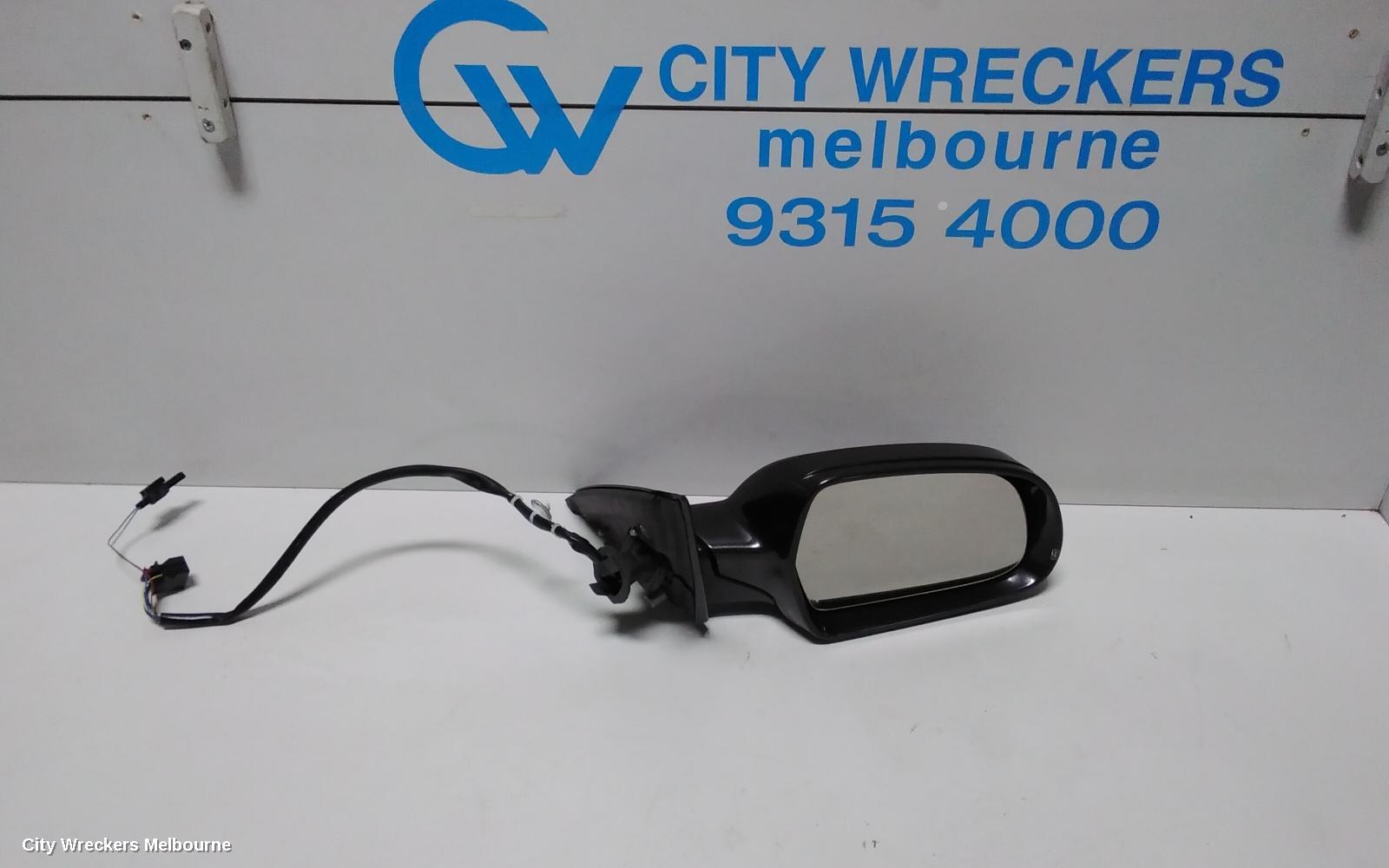 AUDI A4 RIGHT DOOR MIRROR, B8 8K, A4, MANUAL FOLD, NO LANE CHANGE ASSIST TYPE, 1 PLUG (6 WIRE), 02/2008 - 05/2009