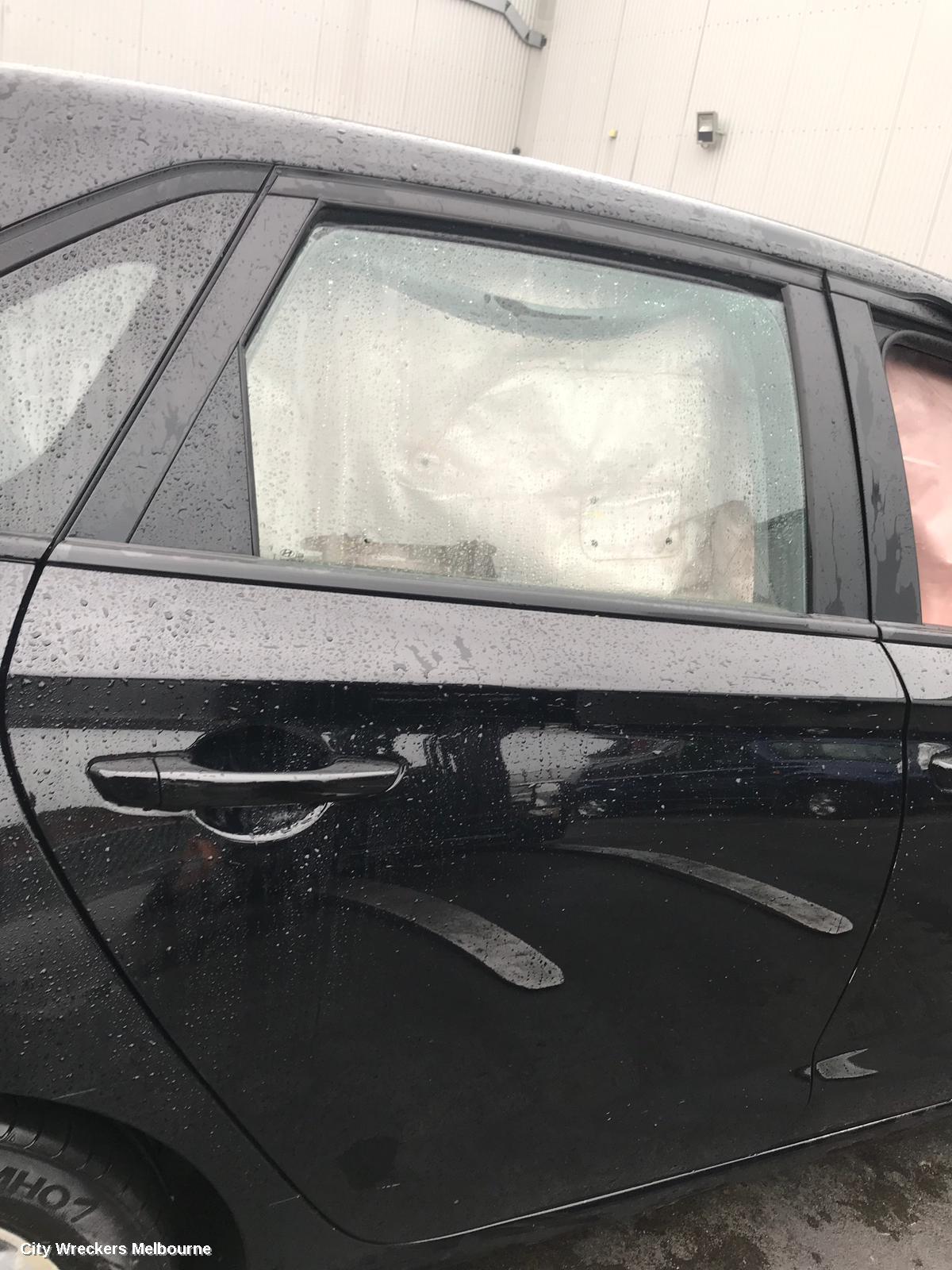 HYUNDAI I30 RIGHT FRONT DOOR WINDOW, PD, HATCH, 03/2017 ONWARDS