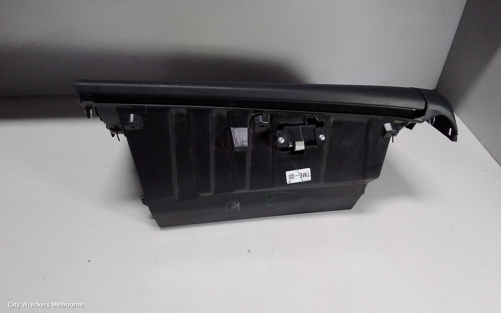 HONDA CRV GLOVE BOX, RW, 05/2017 - 08/2023