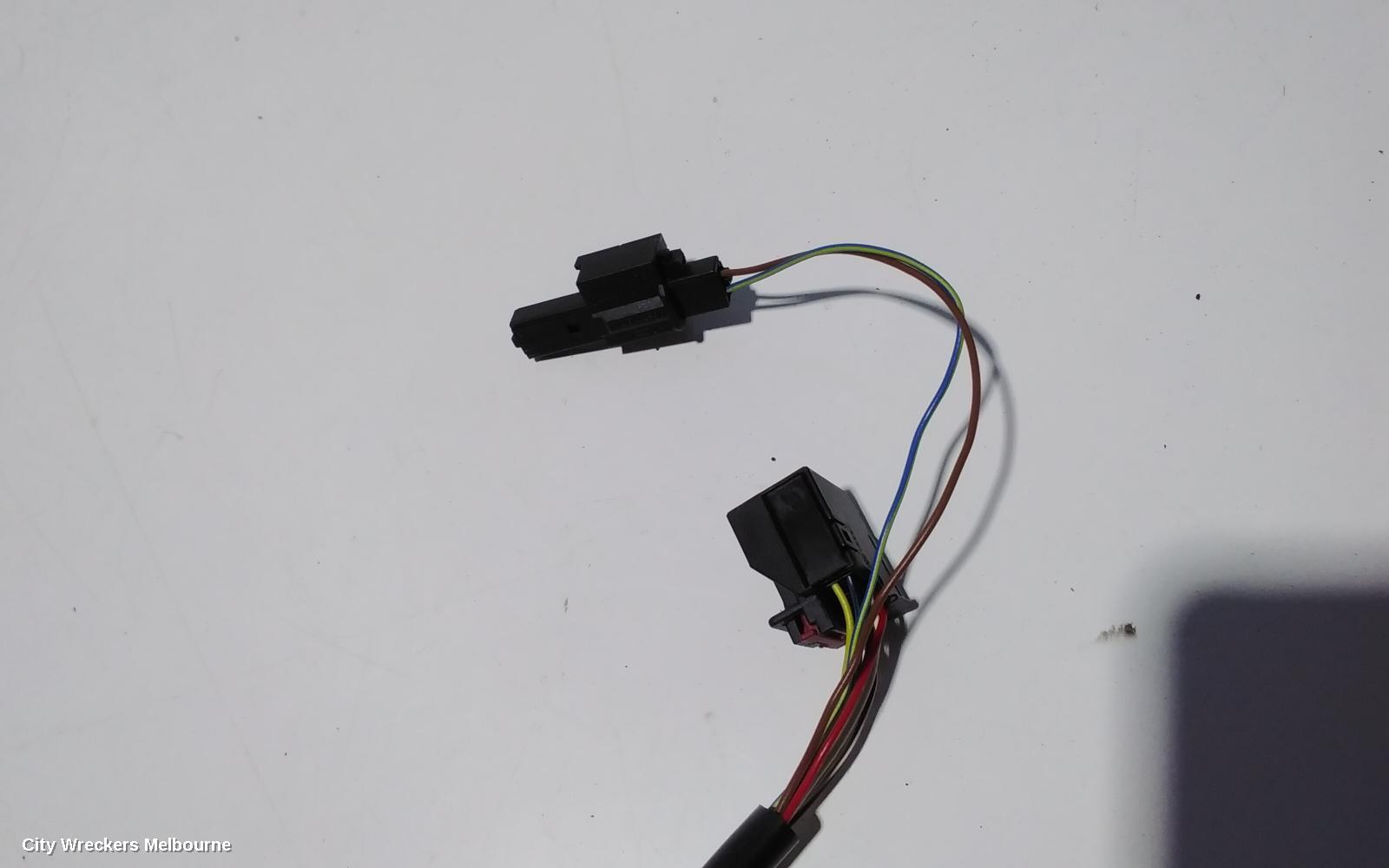 AUDI A4 LEFT DOOR MIRROR, B8 8K, A4, POWER FOLD, NO LANE CHANGE ASSIST TYPE, 05/2009 - 09/2015