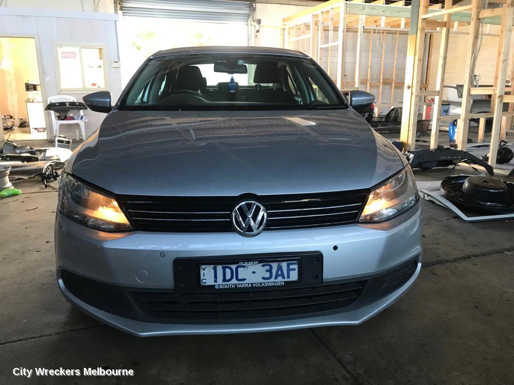 VOLKSWAGEN JETTA REAR GARNISH, BOOTLID LAMP (RH SIDE), 1B, 02/2011 - 10/2014