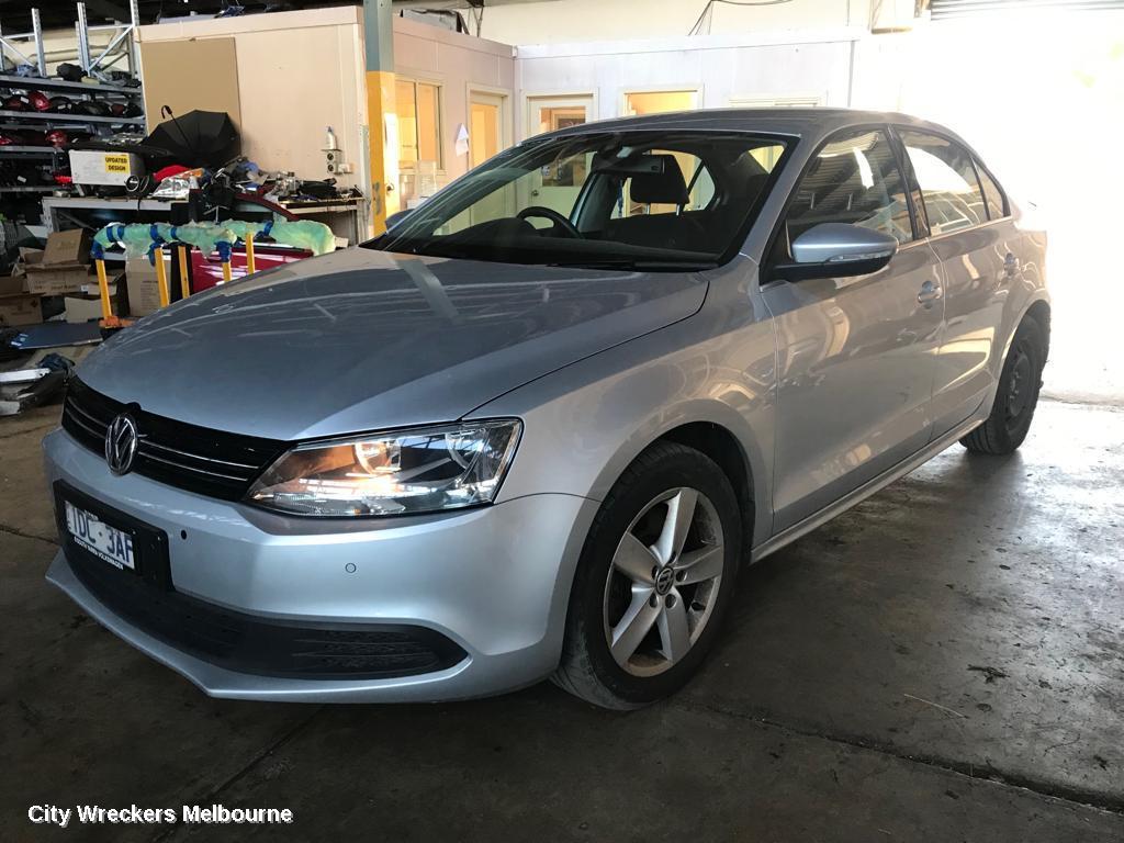 VOLKSWAGEN JETTA REAR GARNISH, BOOTLID LAMP (RH SIDE), 1B, 02/2011 - 10/2014