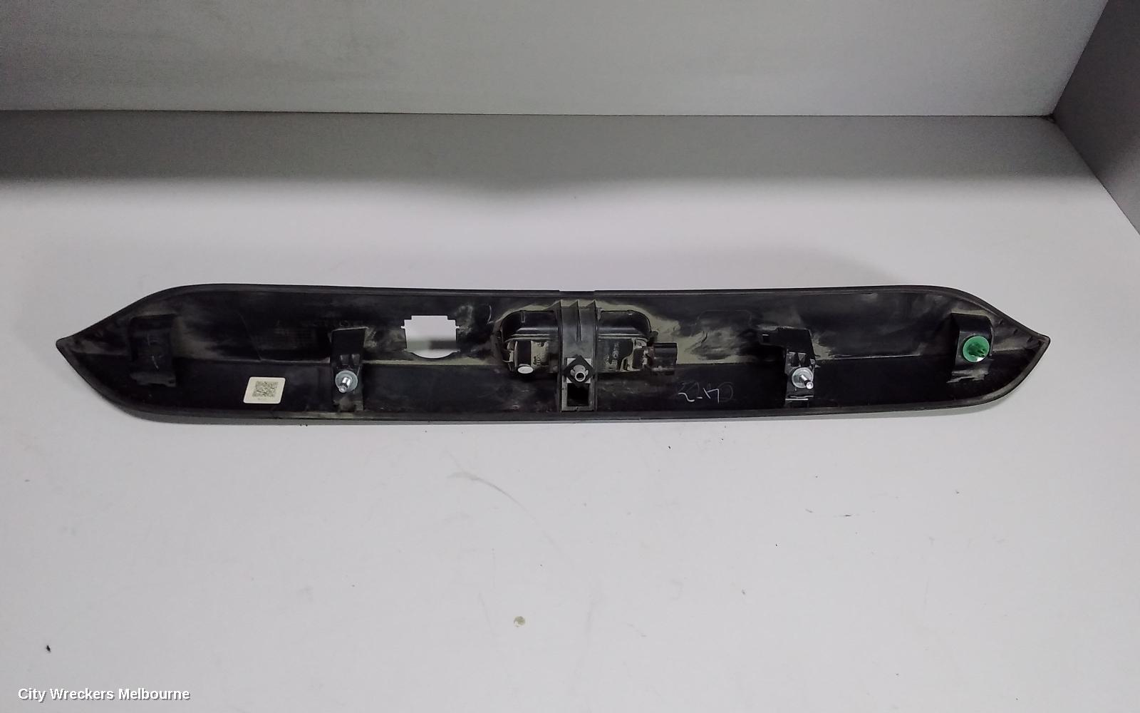 HONDA CRV REAR GARNISH, TAILGATE GARNISH (LOWER), RW, 05/2017 ONWARDS
