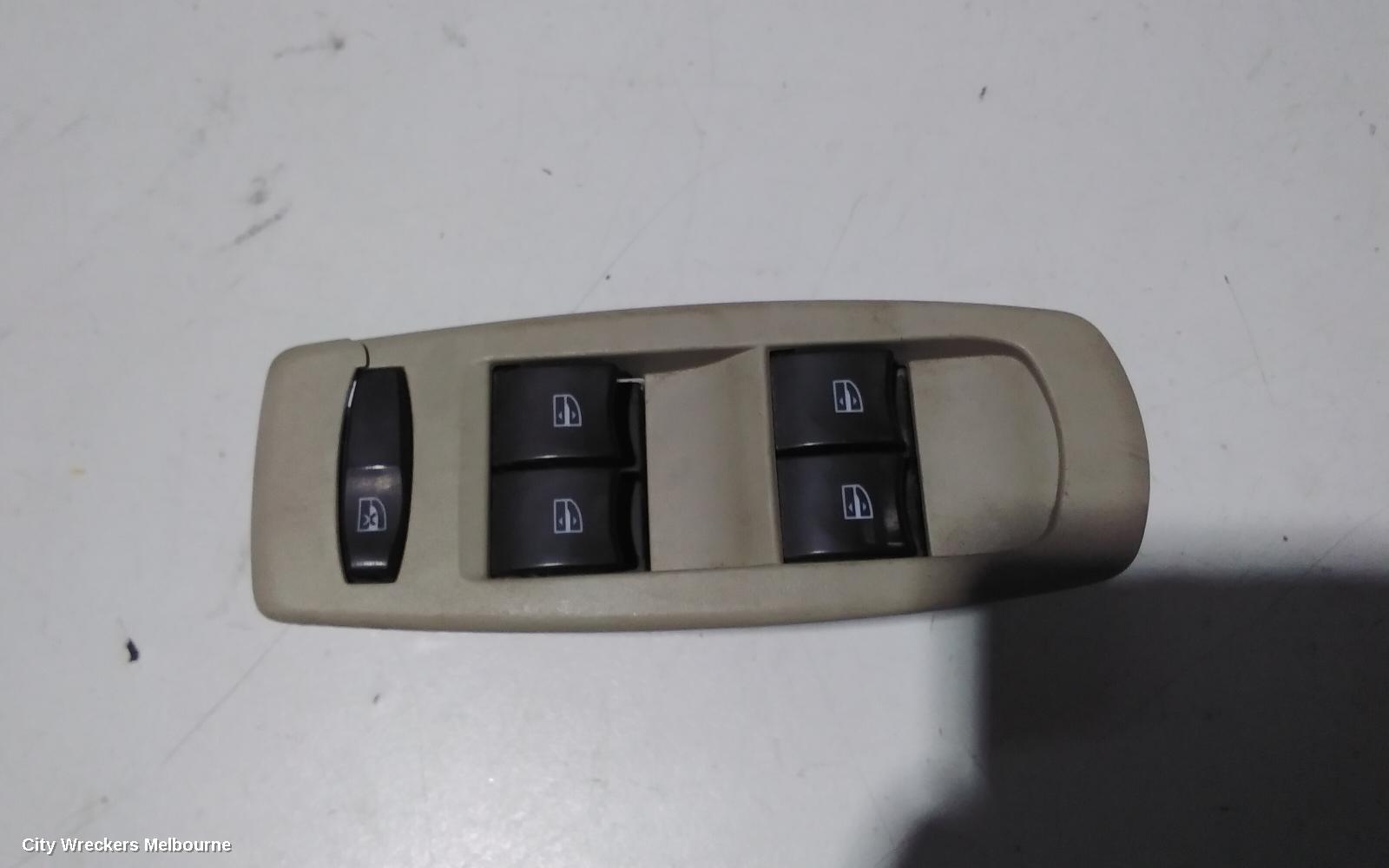 RENAULT KALEOS PWR DR WIND SWITCH, RH FRONT (MASTER SWITCH), H45, 09/2008 - 03/2013