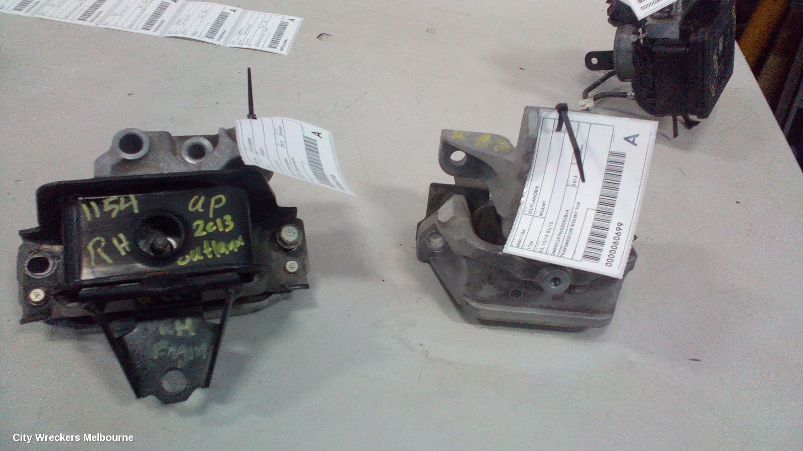 MITSUBISHI OUTLANDER MOUNT, ZJ, 10/2012 - 03/2015
