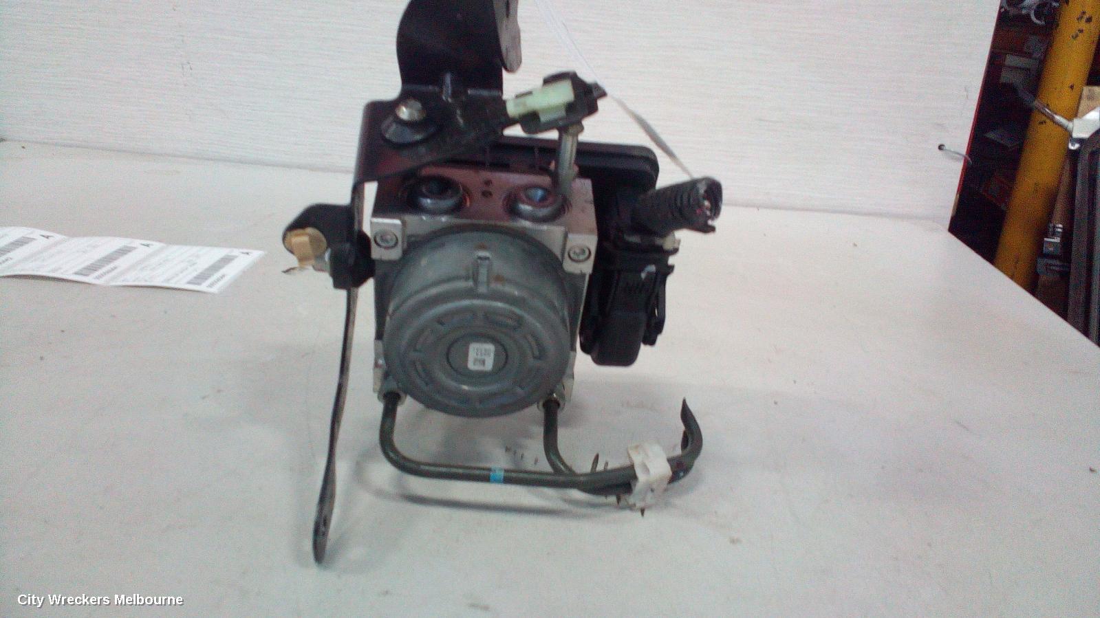 MITSUBISHI OUTLANDER ABS PUMP/MODULATOR, ZJ, P/N 4670A756, 10/2012 - 03/2015