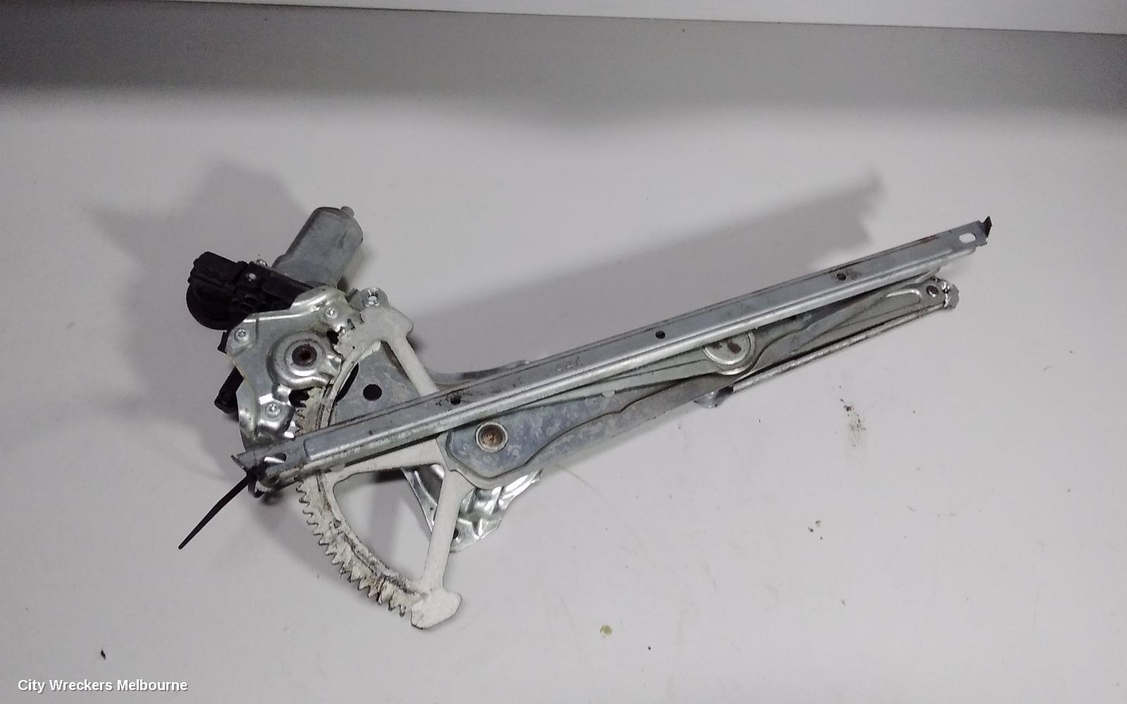 TOYOTA TARAGO RIGHT FRONT WINDOW REG/MOTOR, ACR50R, POWER, 03/2006 - 06/2020
