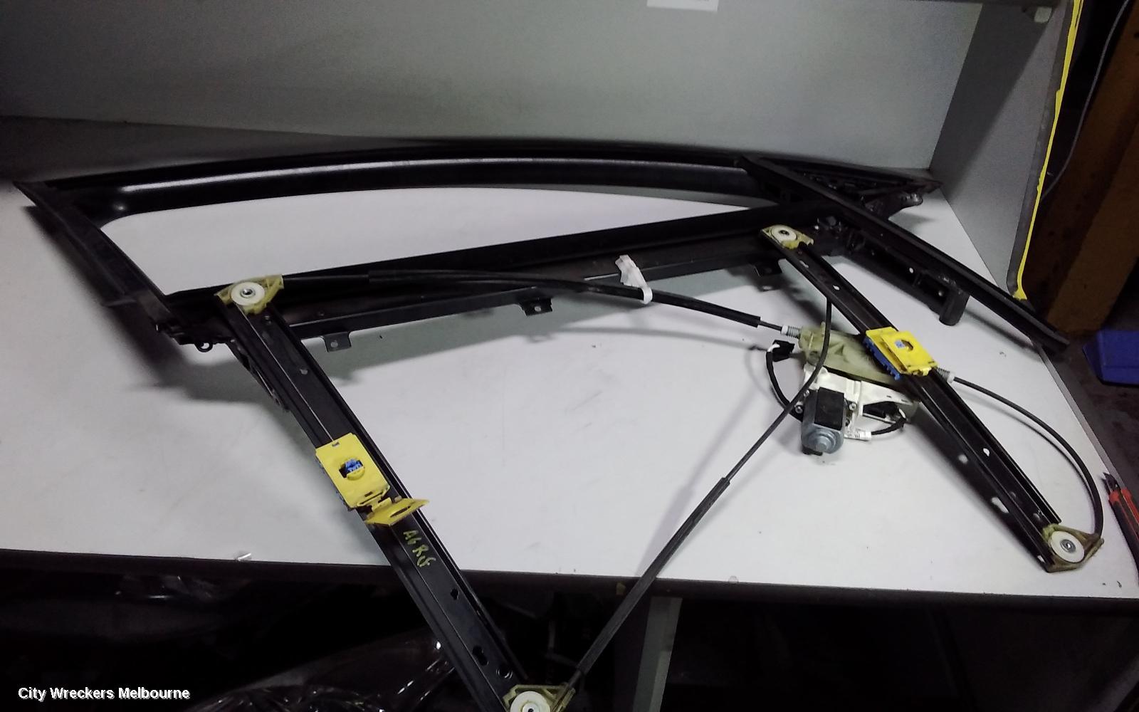 AUDI A6 RIGHT FRONT WINDOW REG/MOTOR, C6, VIN WAUZZZ4F...