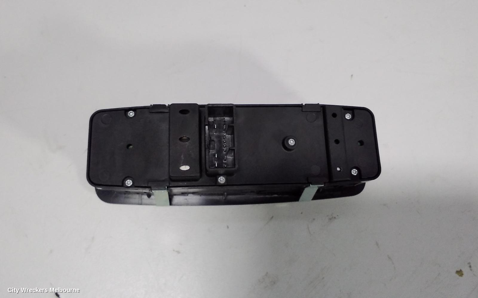 JEEP CHEROKEE PWR DR WIND SWITCH, RH FRONT (MASTER SWITCH), KL, 02/2014 ONWARDS