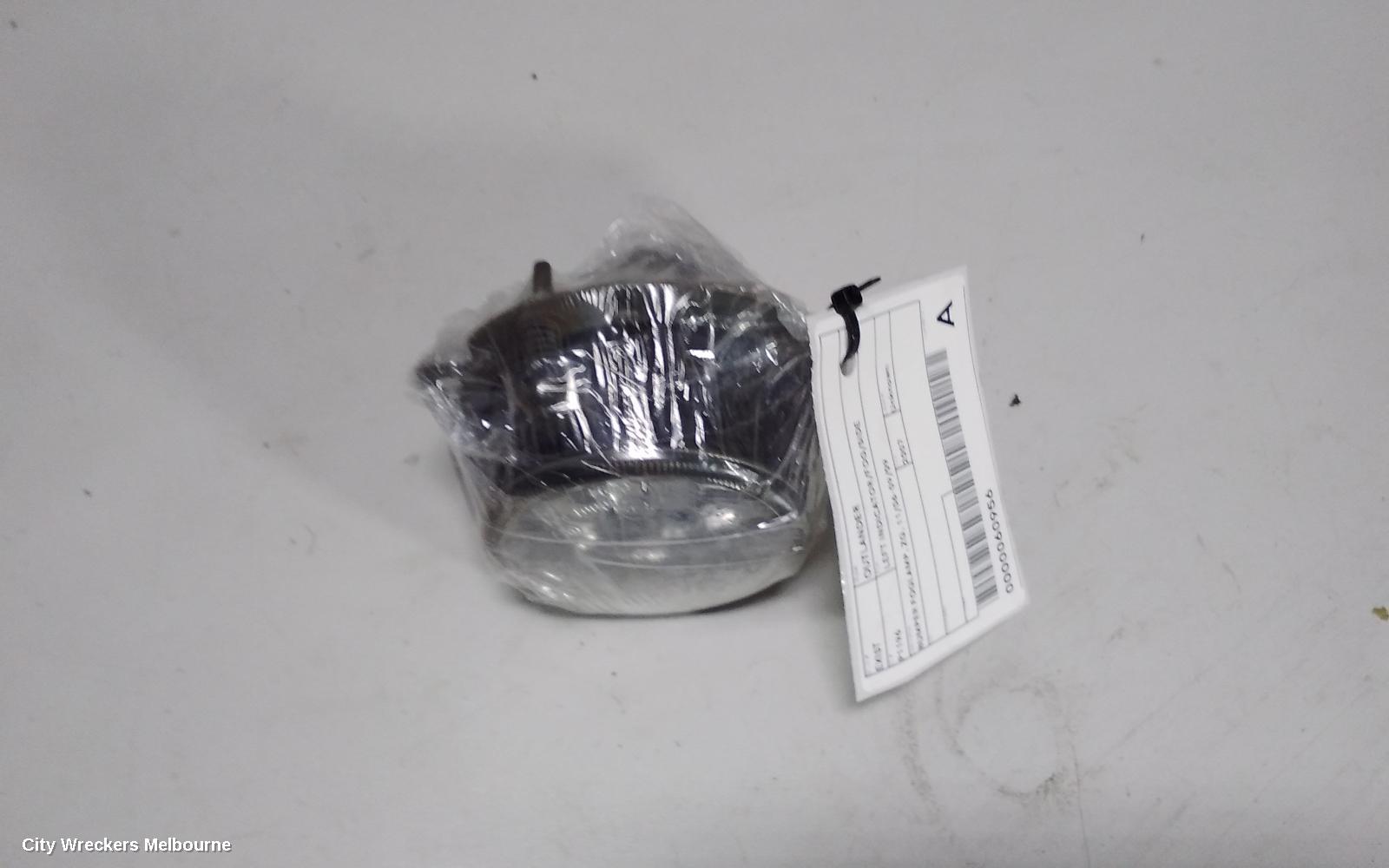 MITSUBISHI OUTLANDER LEFT INDICATOR/FOG/SIDE, BUMPER FOGLAMP, ZG, 11/2006 - 09/2009