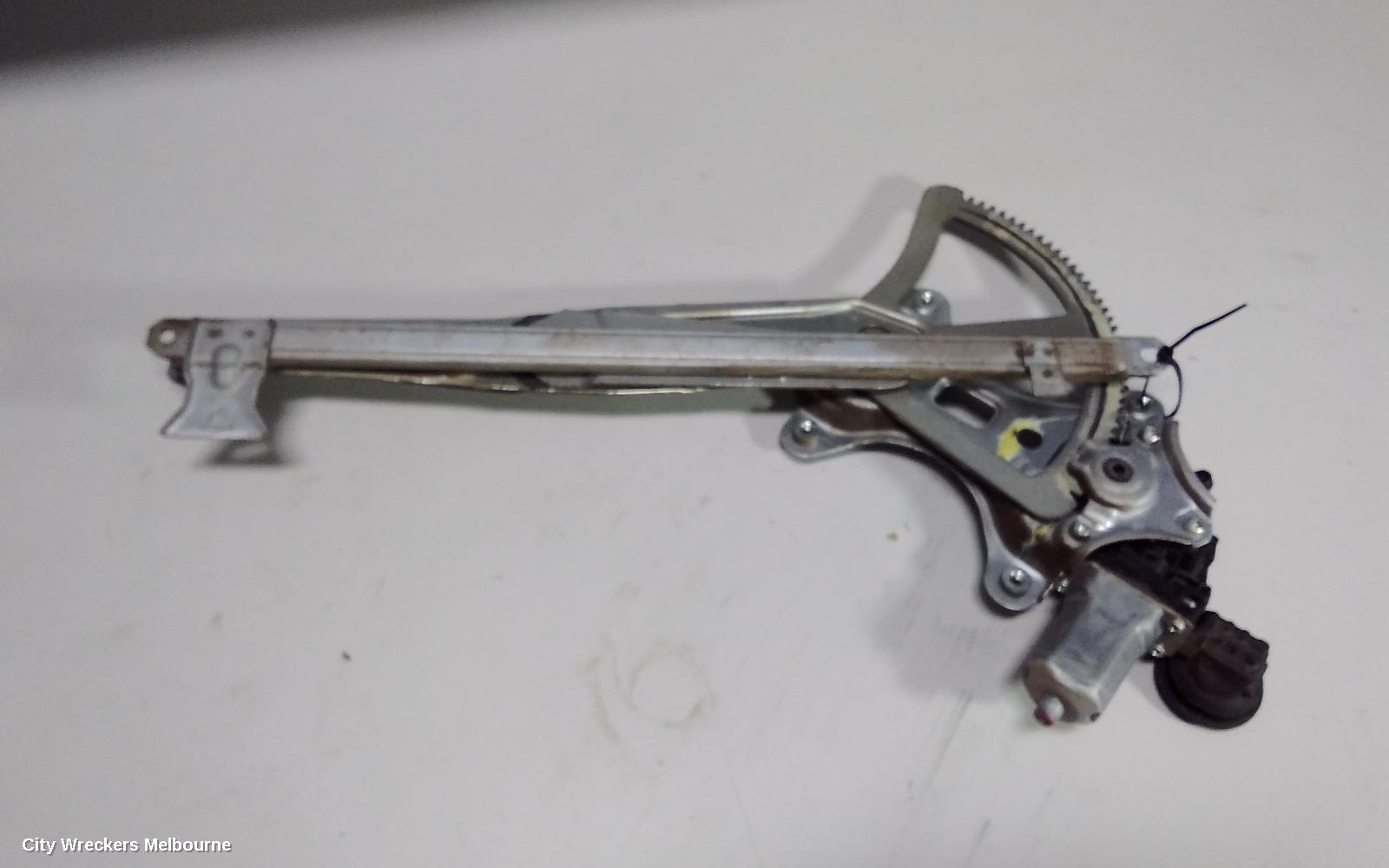 TOYOTA HIACE LEFT FRONT WINDOW REG/MOTOR, DOOR REG AND MOTOR ASSY, TRH/KDH, 03/2005 - 04/2019