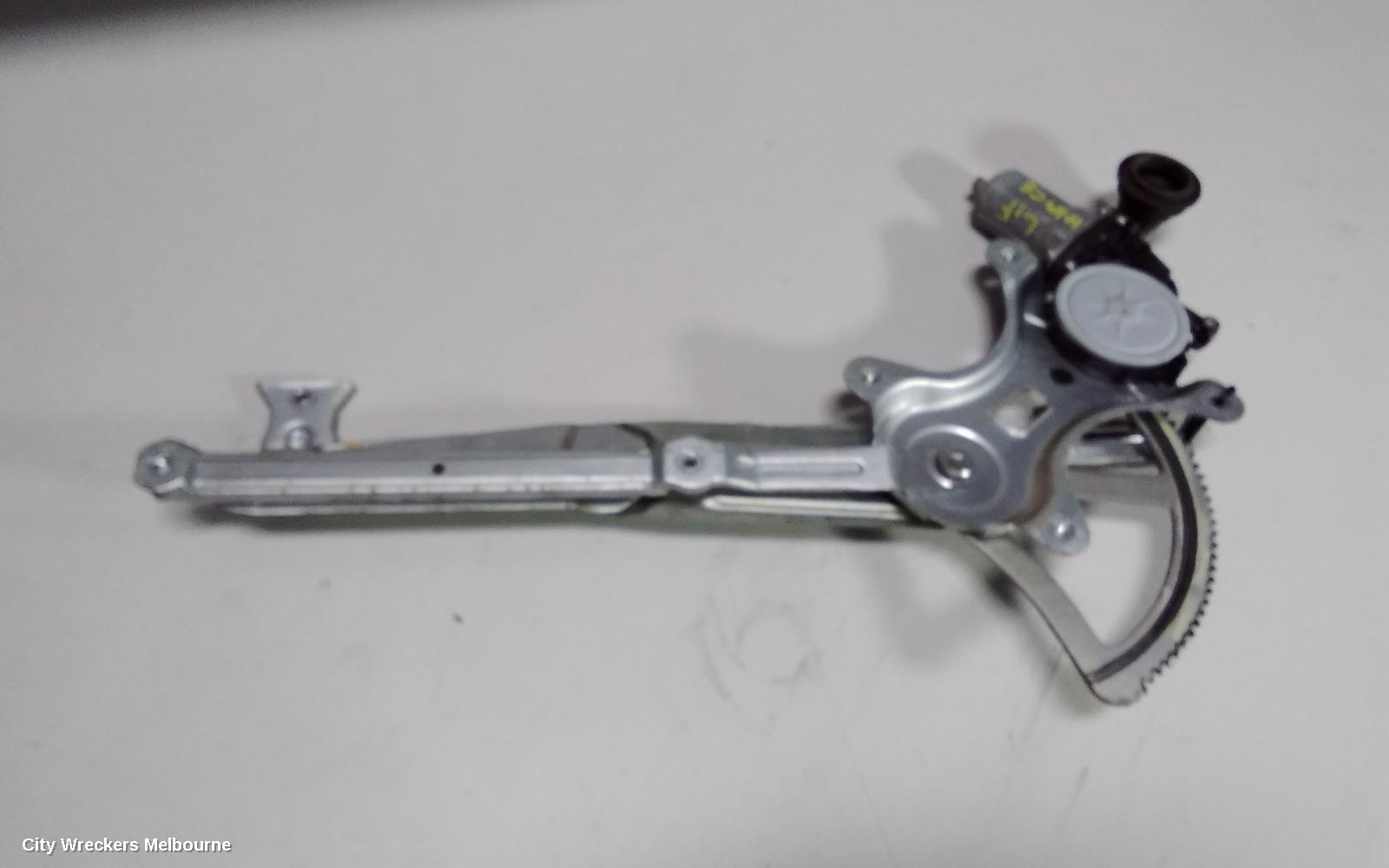 TOYOTA HIACE LEFT FRONT WINDOW REG/MOTOR, DOOR REG AND MOTOR ASSY, TRH/KDH, 03/2005 - 04/2019