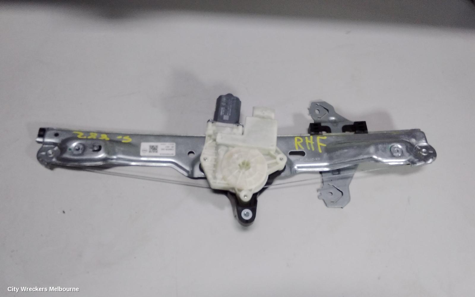 NISSAN QASHQAI RIGHT FRONT WINDOW REG/MOTOR, J11, 12/2013 - 07/2021
