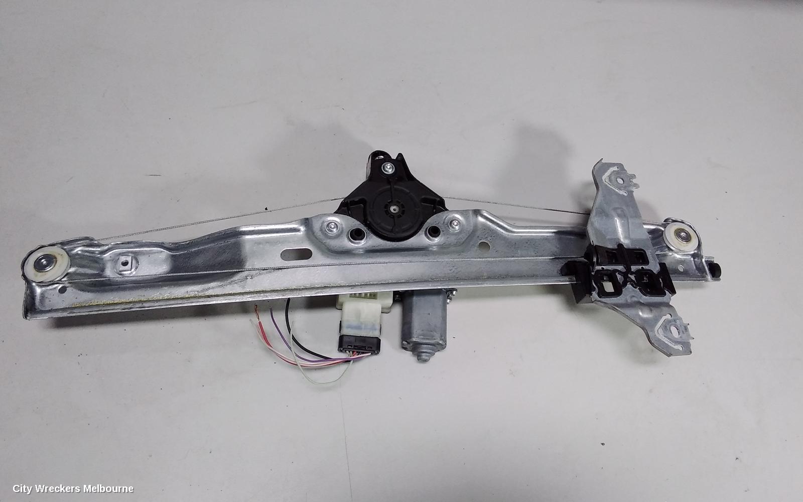 NISSAN QASHQAI LEFT FRONT WINDOW REG/MOTOR, J11, 12/2013 - 07/2021