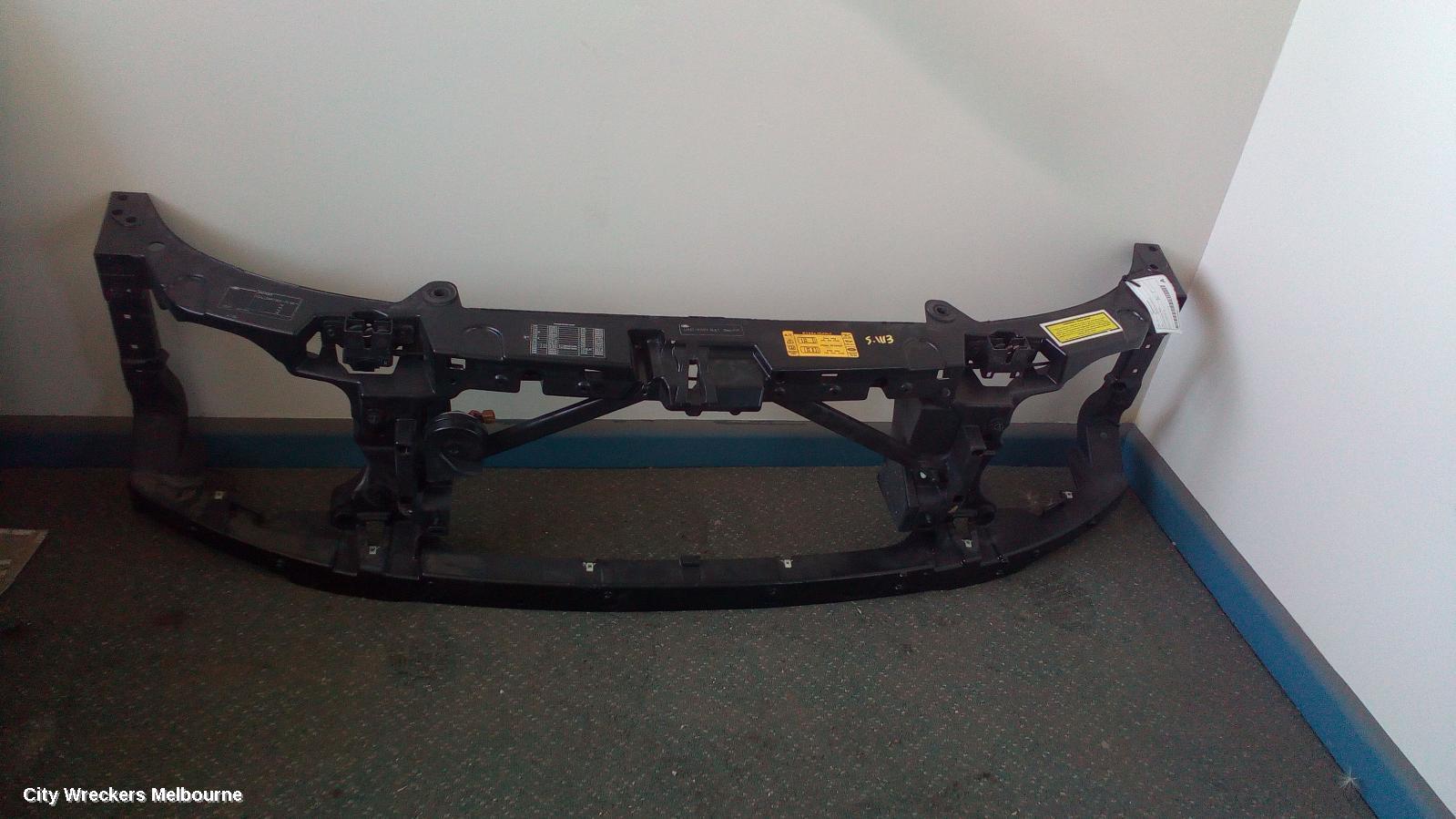 LAND ROVER RANGEROVER SPORT RADIATOR SUPPORT, L320, 08/2005 - 12/2013