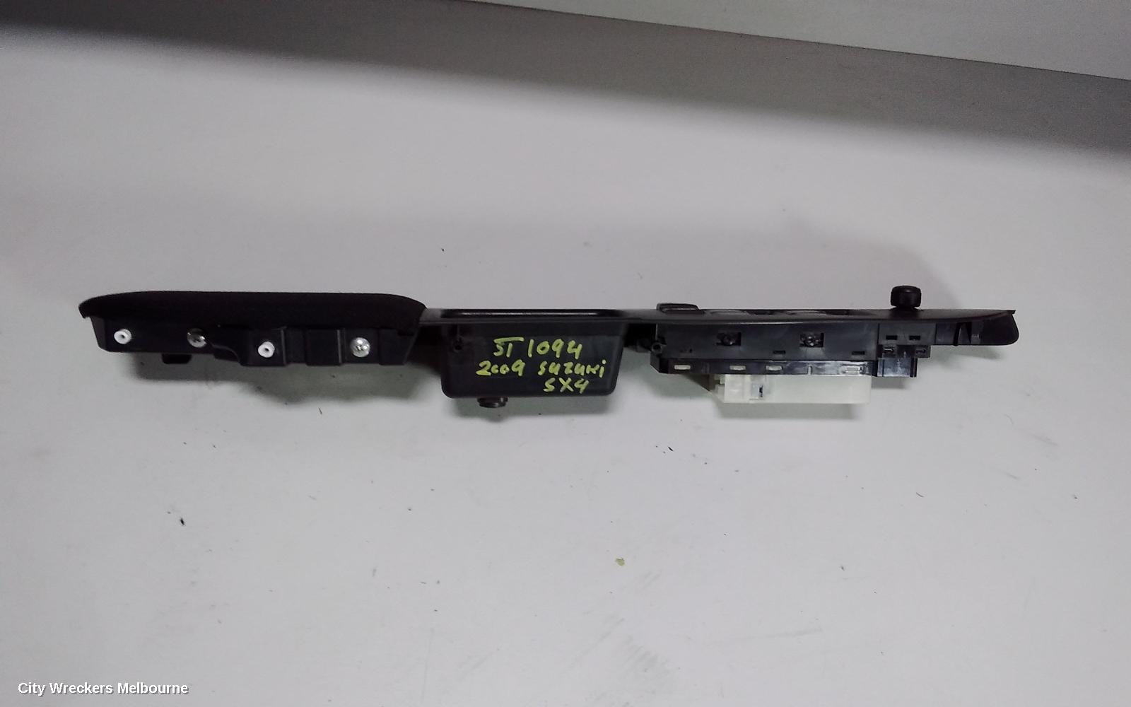 SUZUKI SX4 PWR DR WIND SWITCH, RH FRONT (MASTER SWITCH), 02/2007 - 01/2014