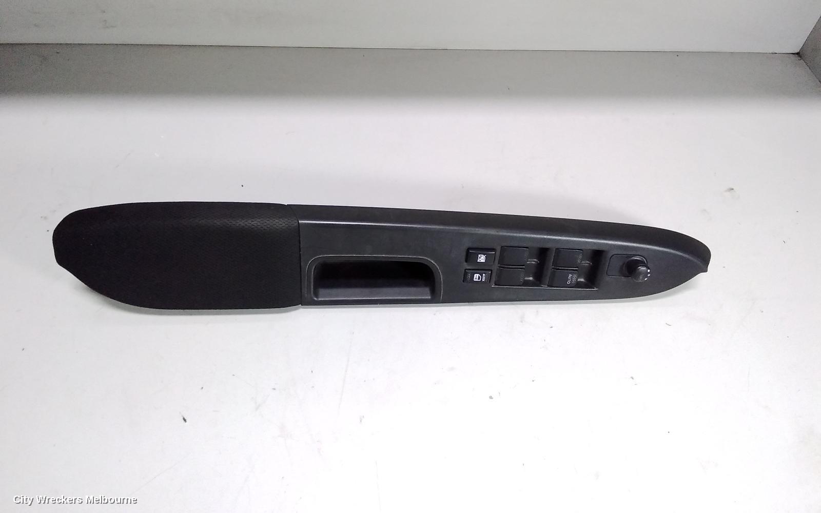 SUZUKI SX4 PWR DR WIND SWITCH, RH FRONT (MASTER SWITCH), 02/2007 - 01/2014