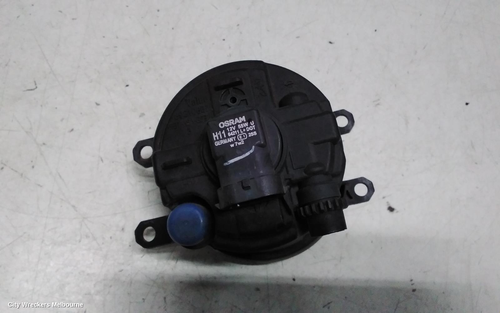 TOYOTA RAV4 LEFT INDICATOR/FOG/SIDE, BUMPER FOGLAMP, ACA33, 11/2005 - 11/2012