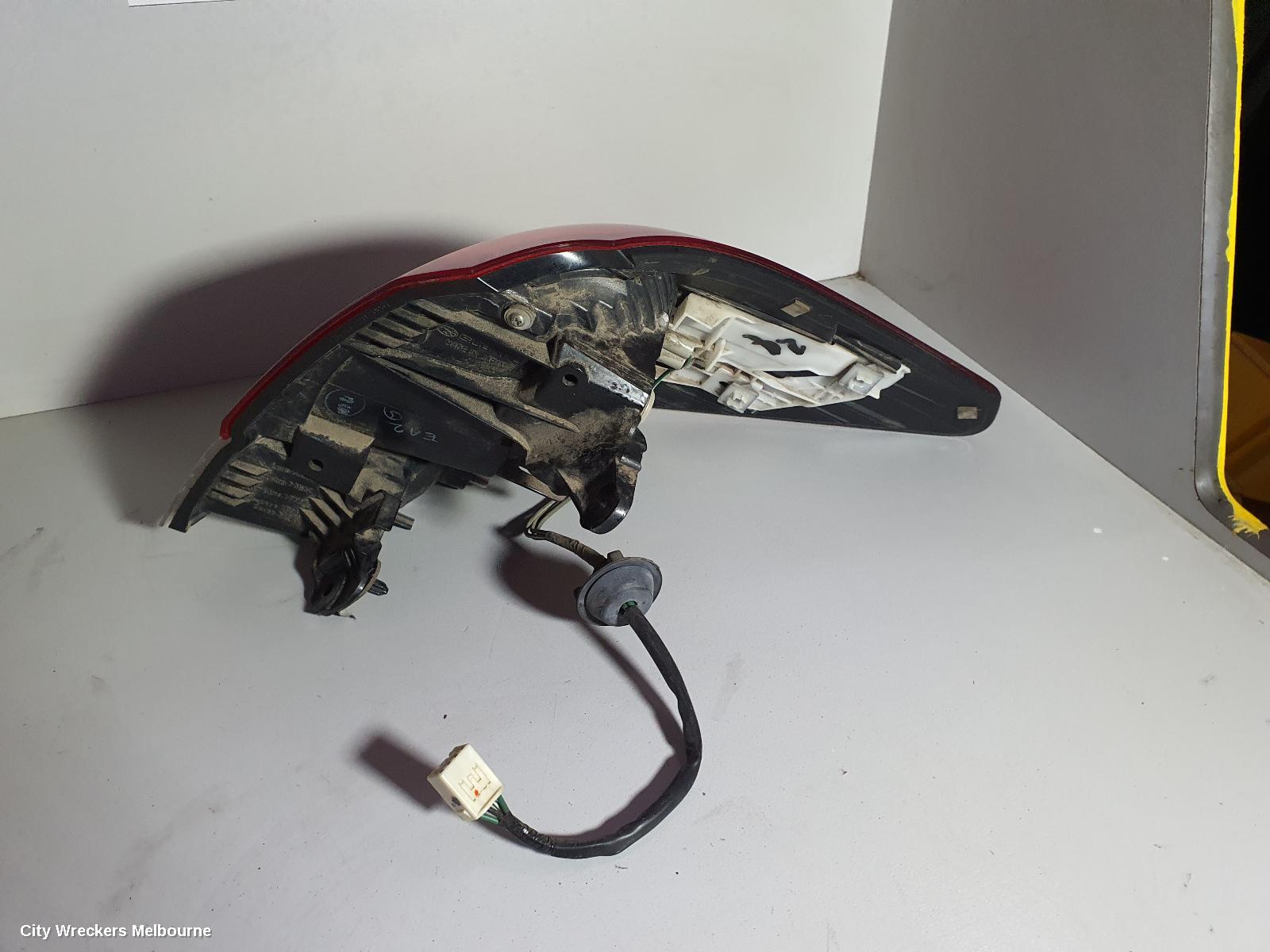 SUBARU OUTBACK LEFT TAILLIGHT, 5TH GEN, IN BODY, 09/2009 - 11/2014