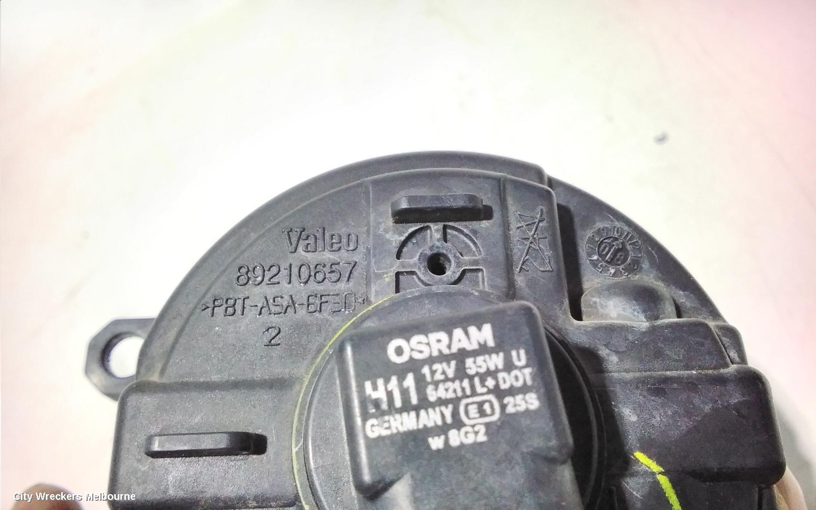 TOYOTA COROLLA LEFT INDICATOR/FOG/SIDE, BUMPER FOGLAMP, ZRE152R, HATCH, 03/2007 - 10/2009