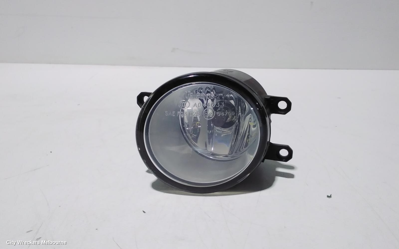 TOYOTA COROLLA LEFT INDICATOR/FOG/SIDE, BUMPER FOGLAMP, ZRE152R, HATCH, 03/2007 - 10/2009