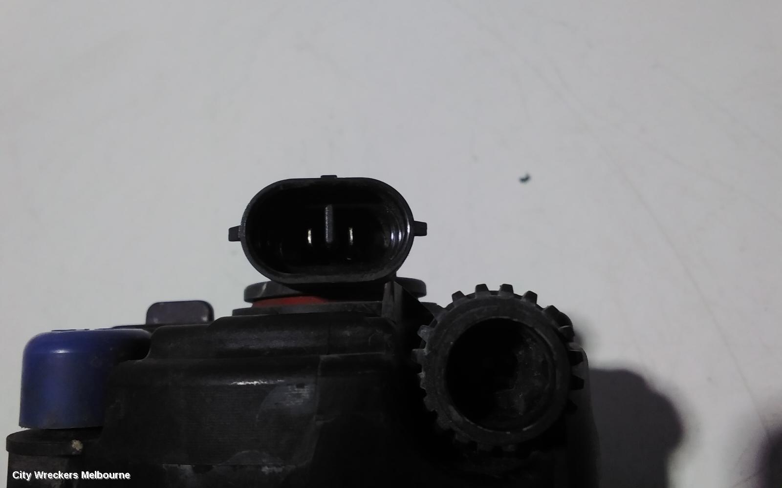 TOYOTA COROLLA LEFT INDICATOR/FOG/SIDE, BUMPER FOGLAMP, ZRE152R, HATCH, 03/2007 - 10/2009