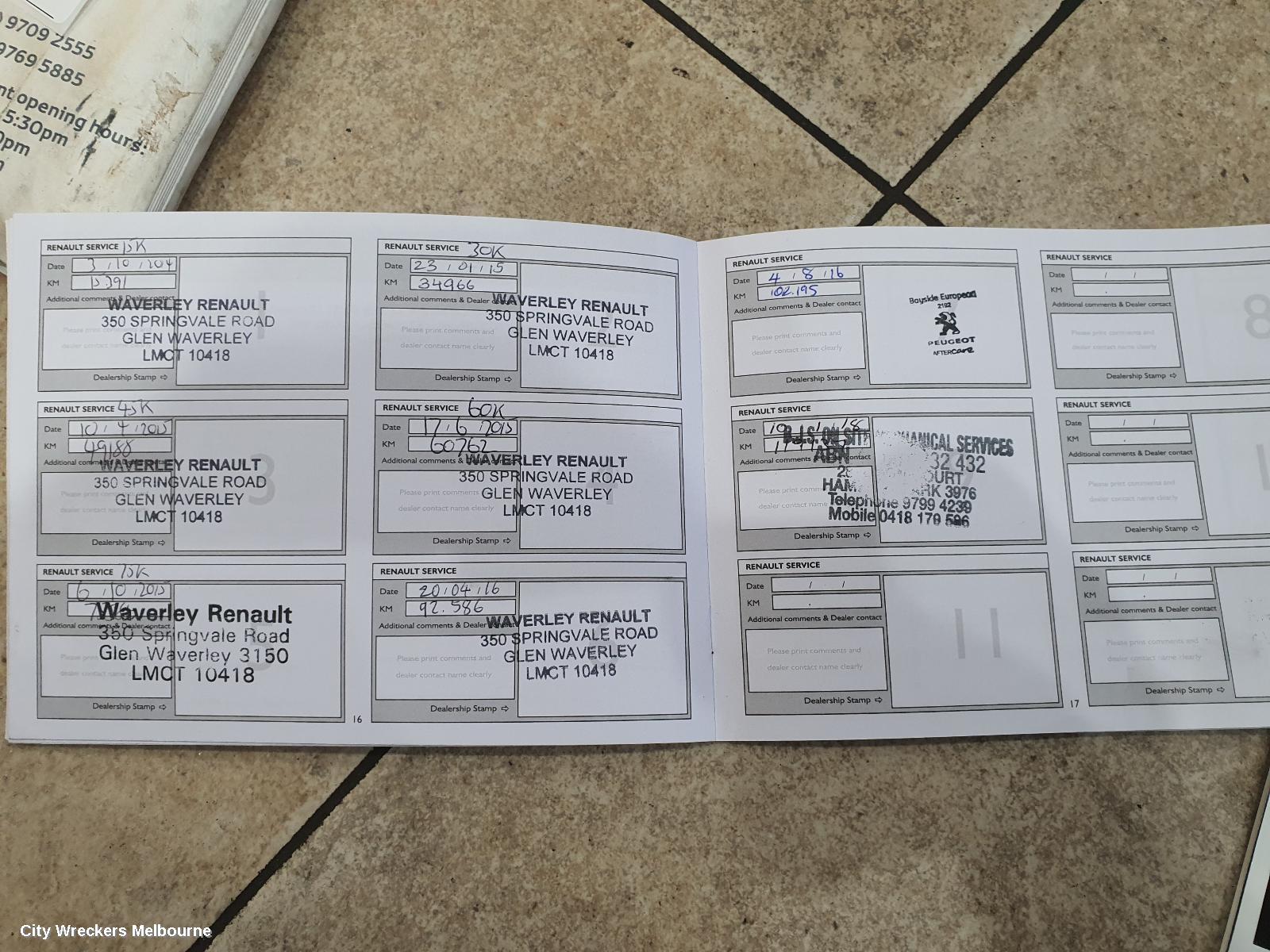 RENAULT KALEOS OWNERS HANDBOOK, H45 11/2011 - 08/2013
