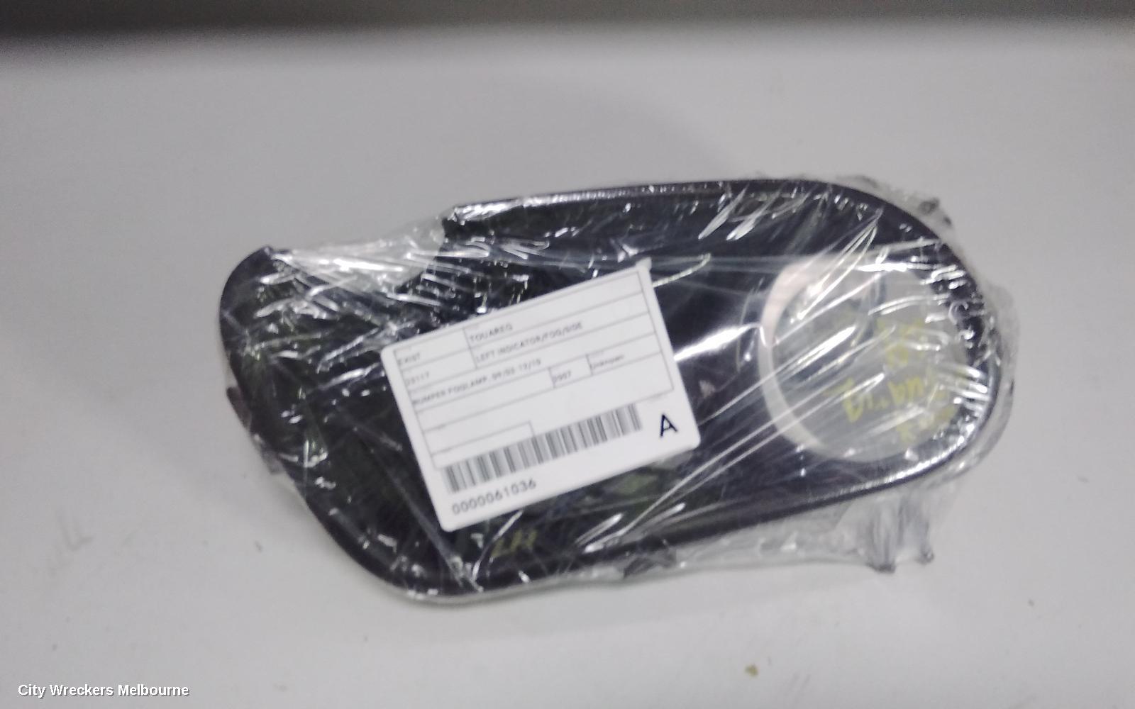 VOLKSWAGEN TOUAREG LEFT INDICATOR/FOG/SIDE, BUMPER FOGLAMP, 09/2003 - 12/2010