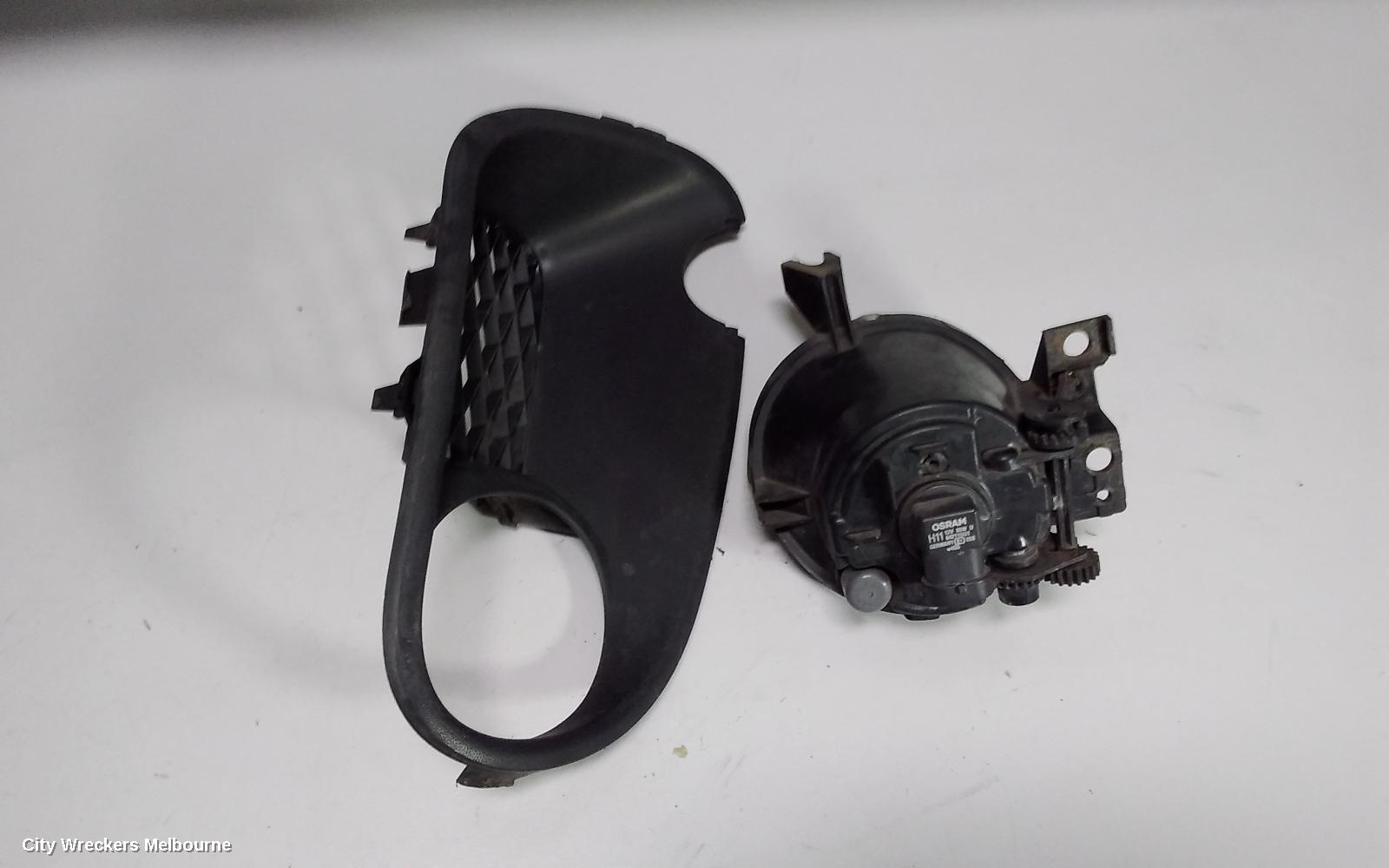 VOLKSWAGEN TOUAREG LEFT INDICATOR/FOG/SIDE, BUMPER FOGLAMP, 09/2003 - 12/2010