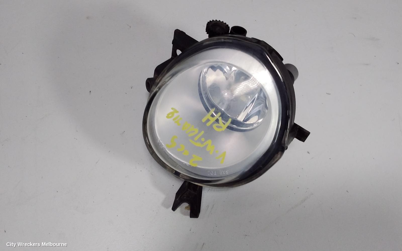 VOLKSWAGEN TOUAREG RIGHT INDICATOR/FOG/SIDE, BUMPER FOGLAMP, 09/2003 - 12/2010