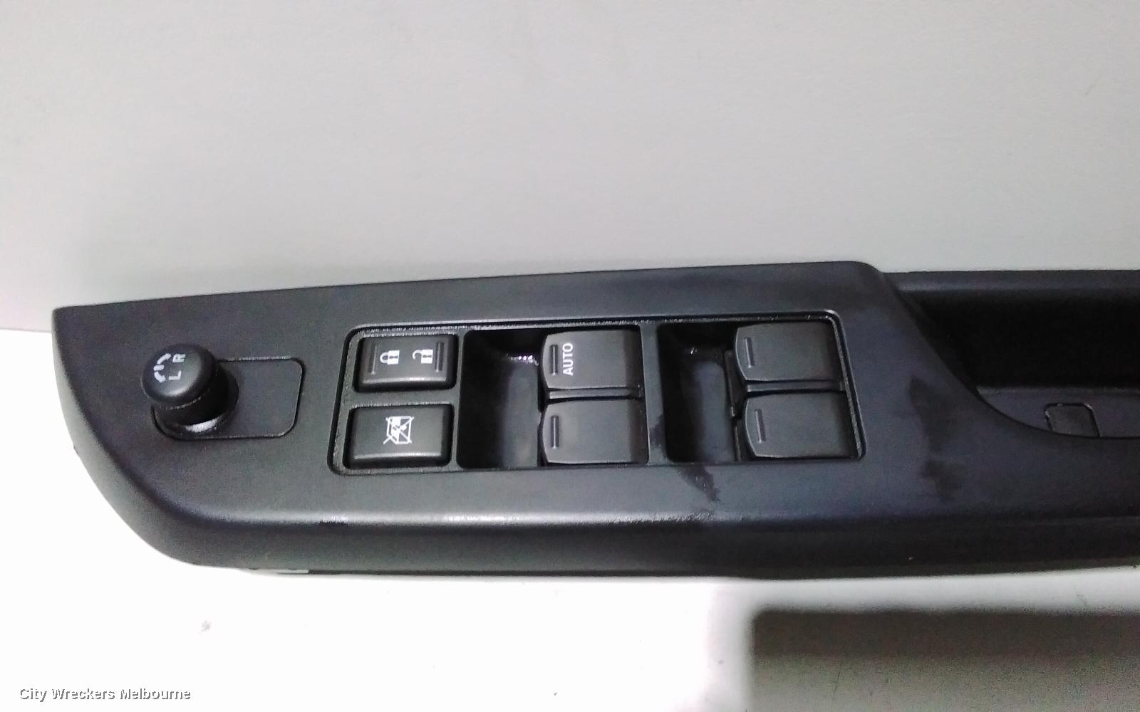 SUZUKI SWIFT PWR DR WIND SWITCH, RH FRONT (MASTER SWITCH), FZ, 08/2010 - 03/2017