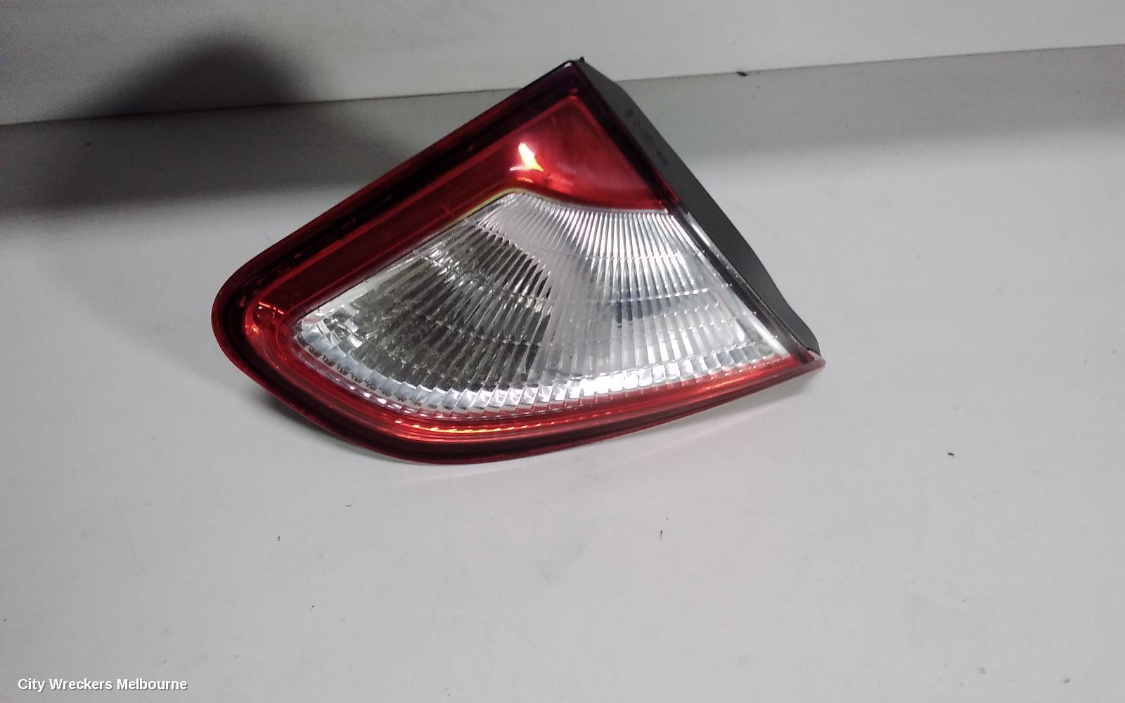 NISSAN DUALIS REAR GARNISH, TAILGATE LAMP (LH SIDE), J10, 01/2010 - 05/2014