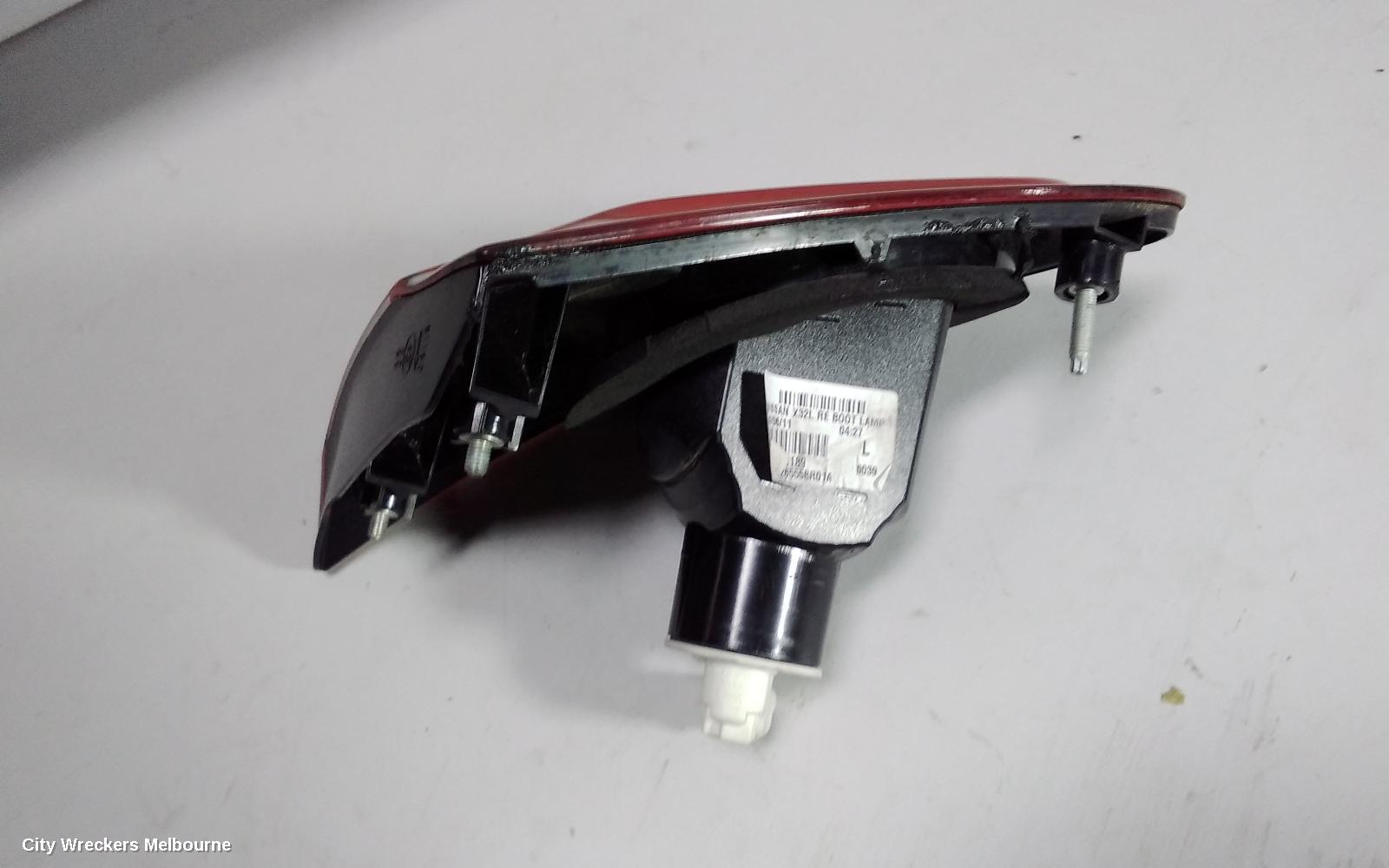 NISSAN DUALIS REAR GARNISH, TAILGATE LAMP (LH SIDE), J10, 01/2010 - 05/2014