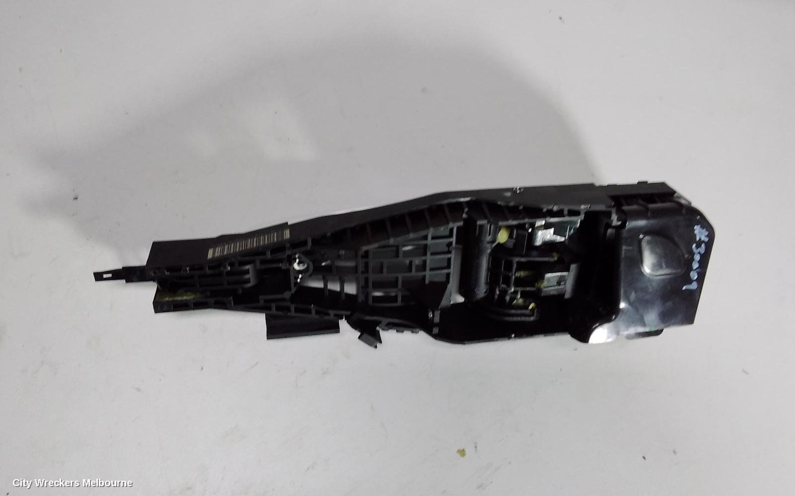 JEEP CHEROKEE DOOR HANDLE, KL, 06/2014 - 11/2022