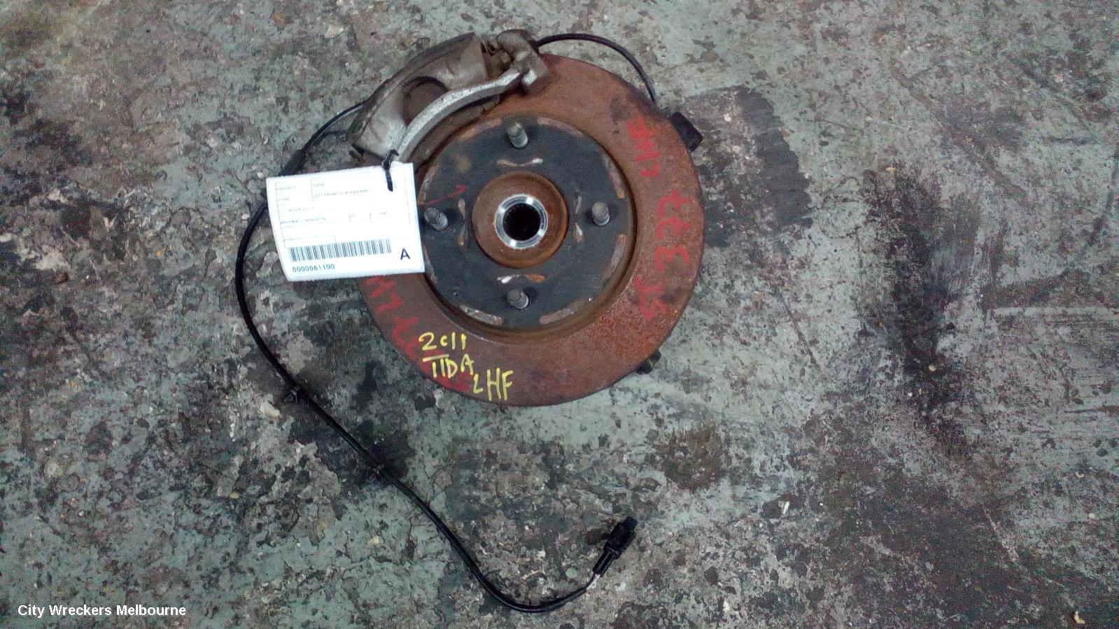 NISSAN TIIDA LEFT FRONT HUB ASSEMBLY, C11, 09/2004 - 01/2013