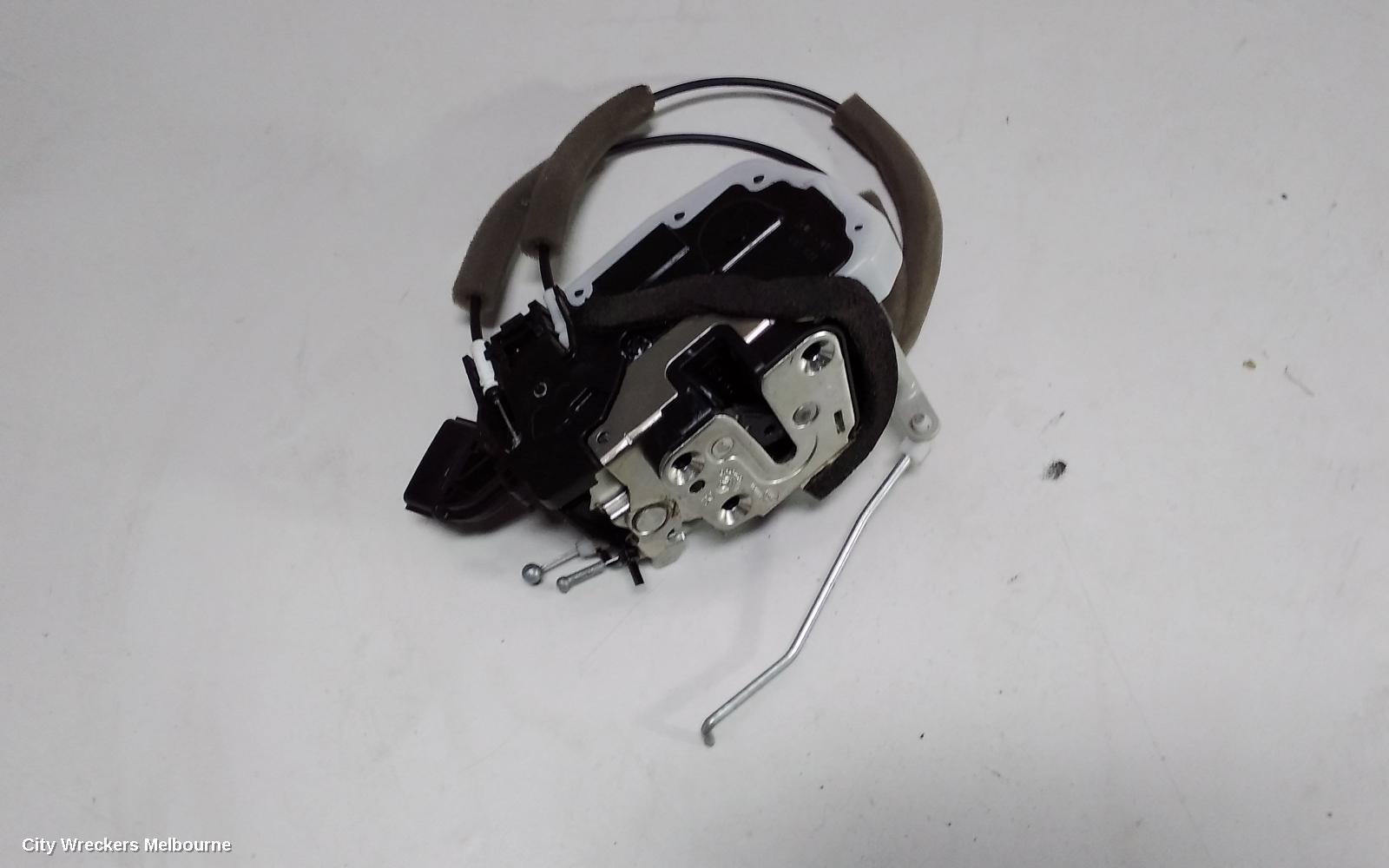 NISSAN XTRAIL DOOR/BOOT/GATE LOCK, RIGHT FRONT DOOR LOCK, T32, 03/2014 ONWARDS