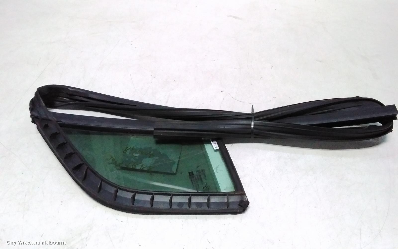 HOLDEN TRAX RIGHT FRONT 1/4 DOOR GLASS, TJ SERIES, 08/2013 ONWARDS