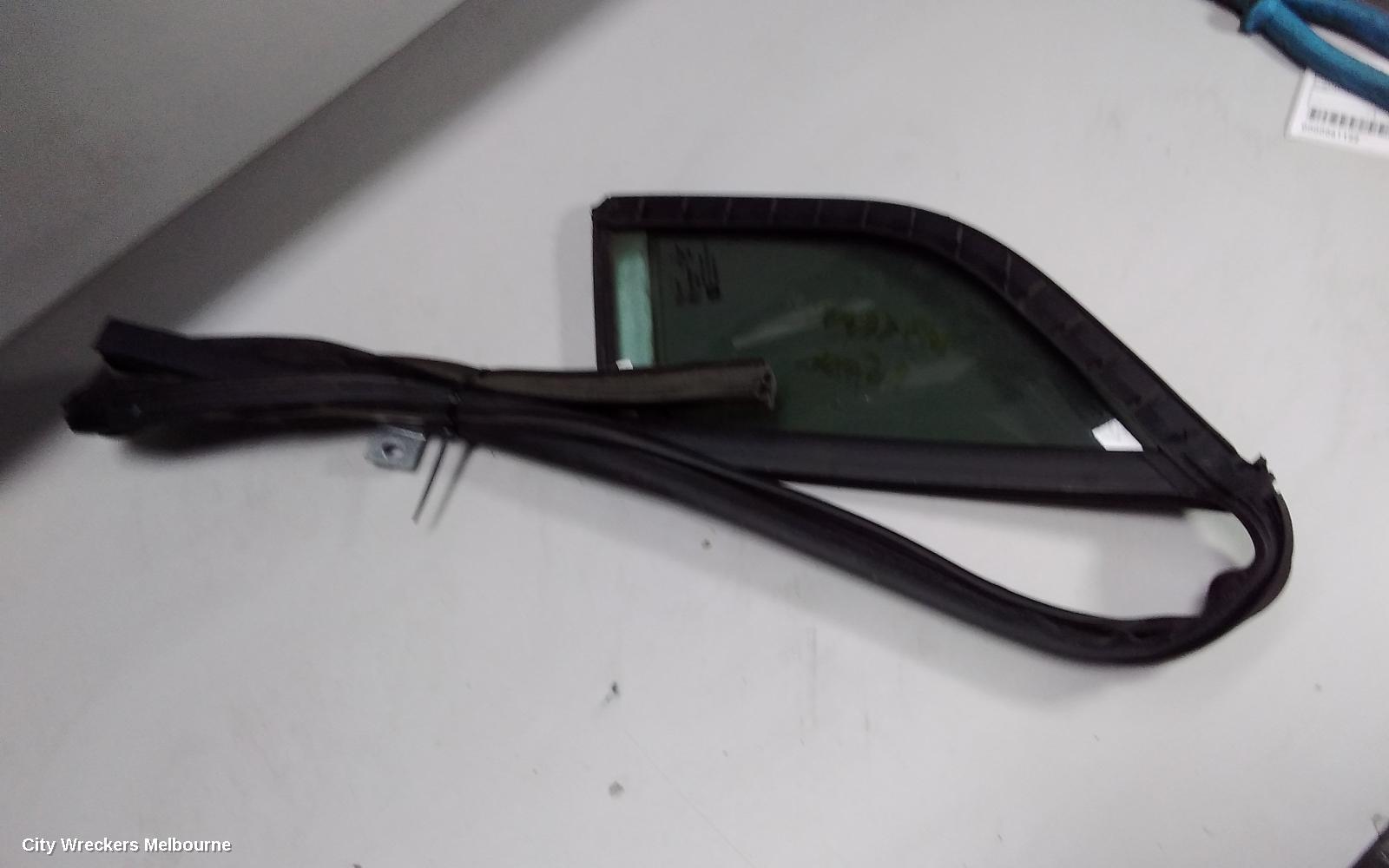HOLDEN TRAX RIGHT FRONT 1/4 DOOR GLASS, TJ SERIES, 08/2013 ONWARDS