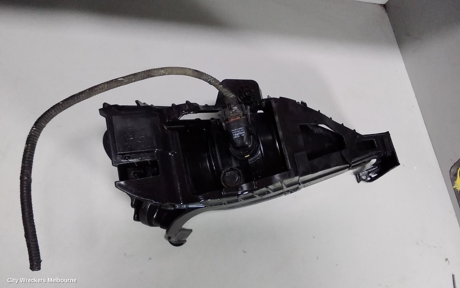 HYUNDAI I45 RIGHT INDICATOR/FOG/SIDE, BUMPER FOGLAMP, YF, 02/2010 - 05/2013 (AUS ONLY)