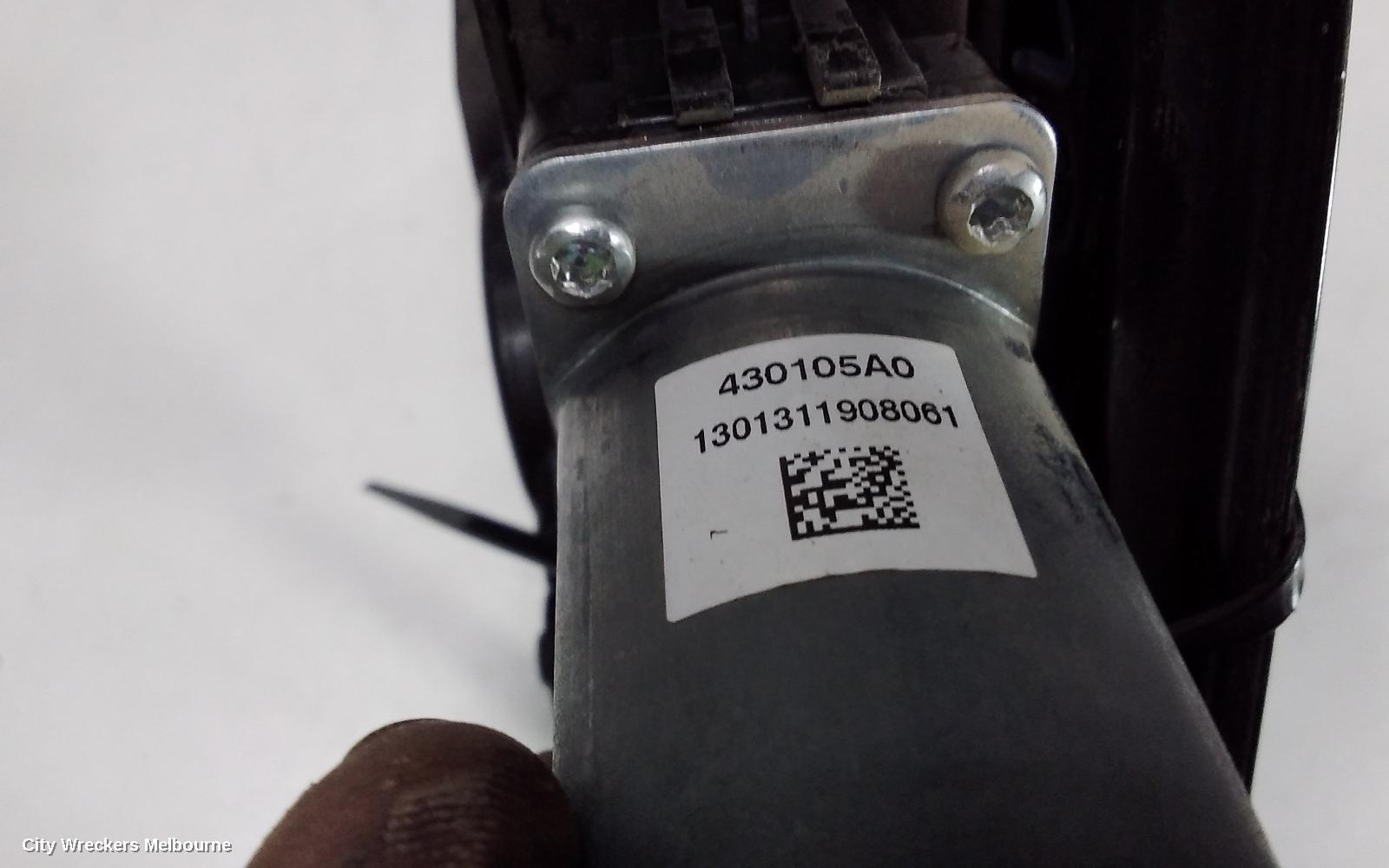 VOLKSWAGEN AMAROK LEFT FRONT WINDOW REG/MOTOR, 2H, 12/2010 ONWARDS