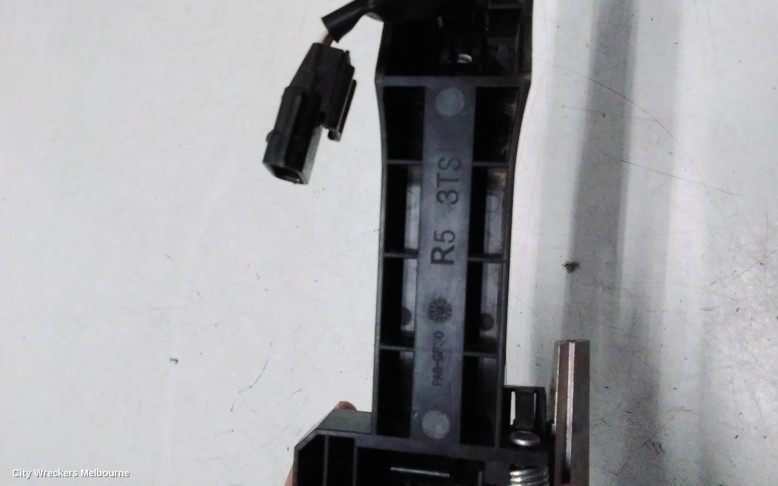 NISSAN XTRAIL DOOR HANDLE, OUTER, RH FRONT, T32, 02/2014 ONWARDS