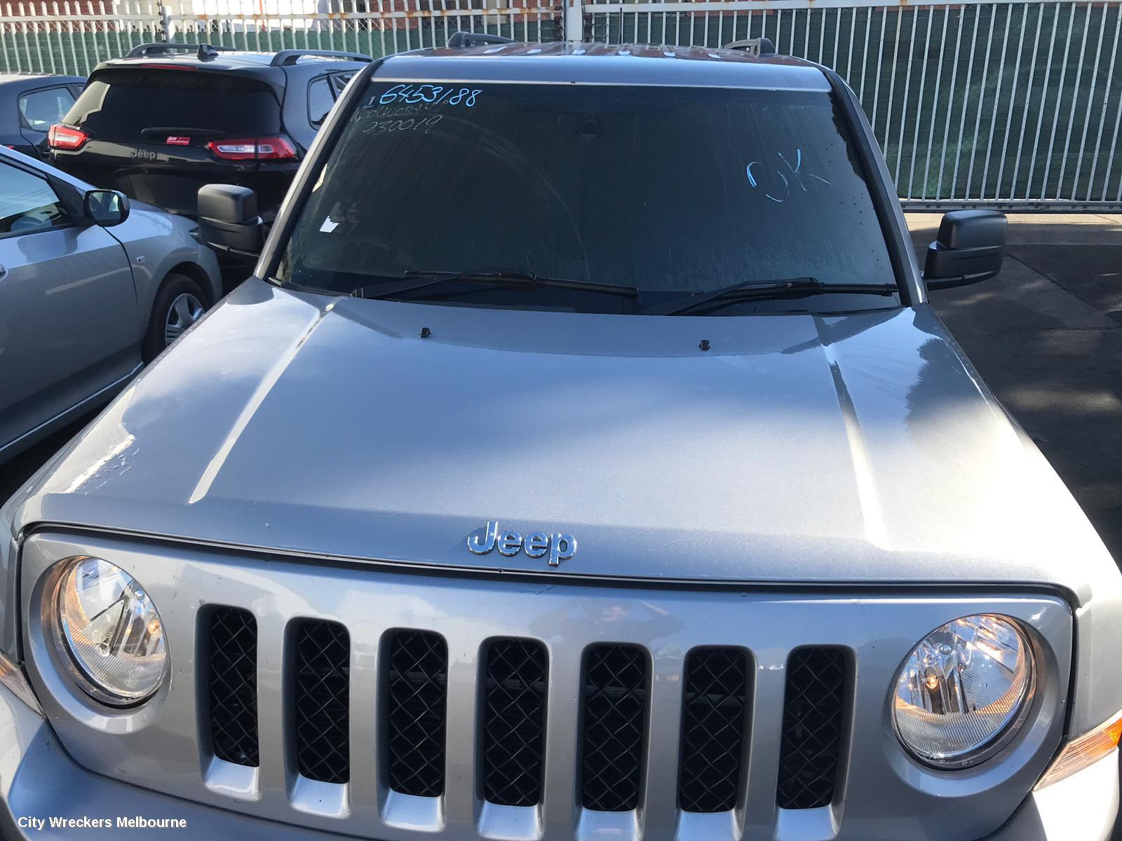 JEEP PATRIOT LEFT GUARD LINER, MK, 08/2007 - 12/2016