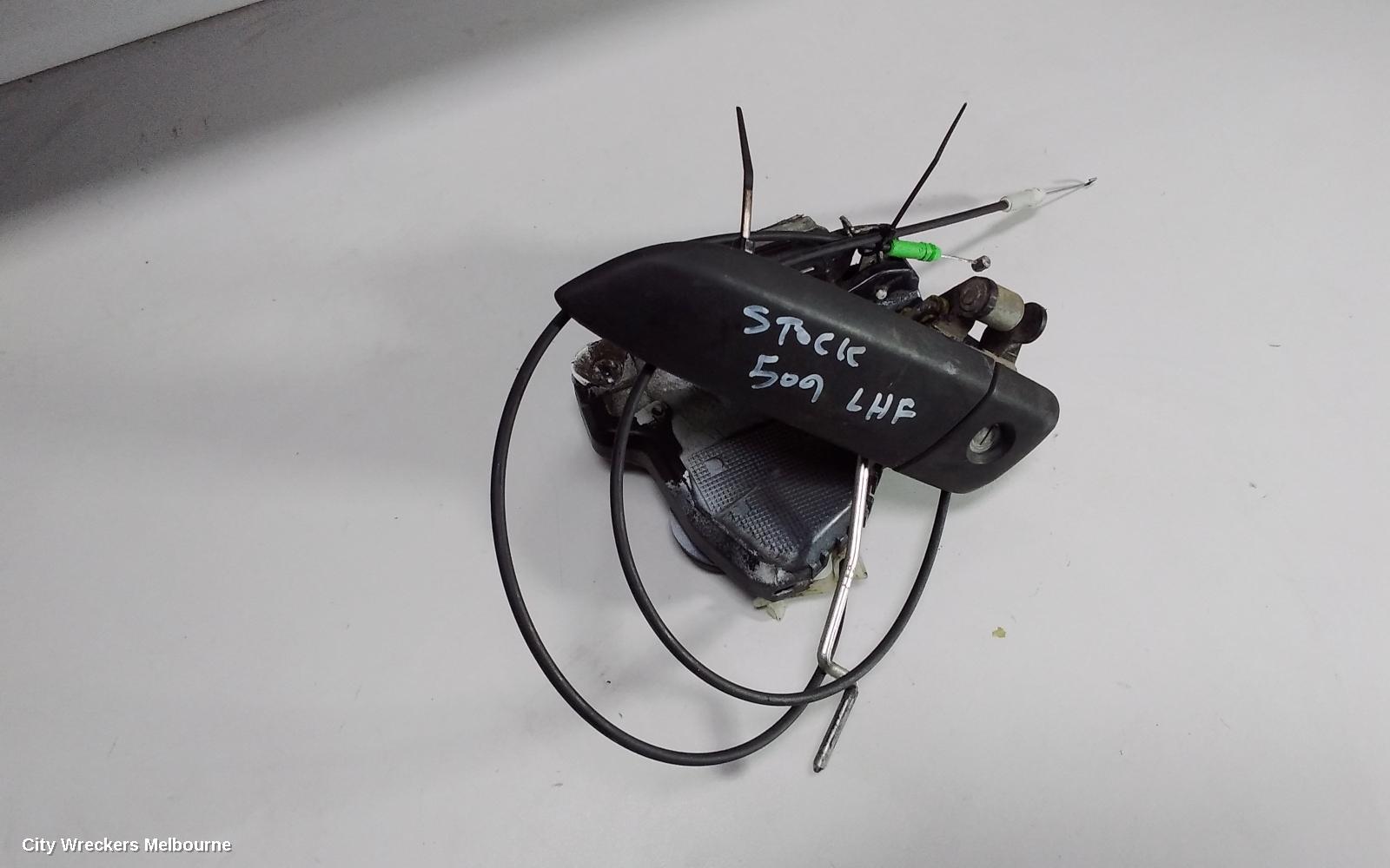 TOYOTA HIACE DOOR/BOOT/GATE LOCK, LEFT FRONT DOOR LOCK, TRH/KDH, 03/2005 - 04/2019