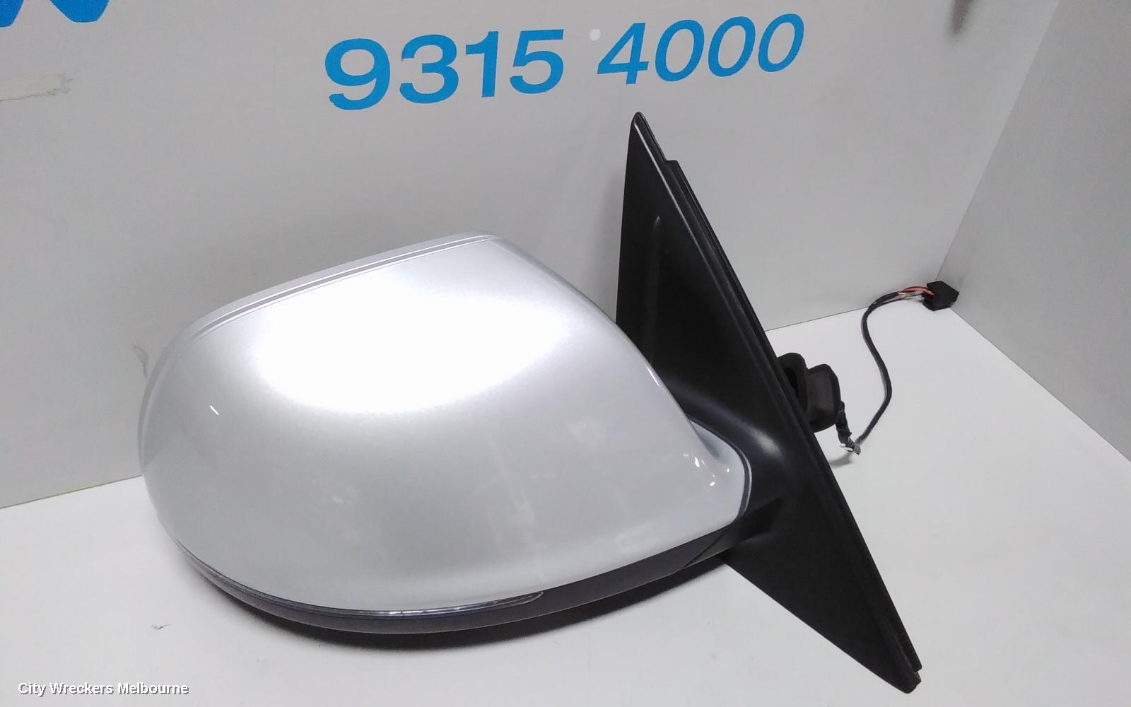 AUDI Q5 RIGHT DOOR MIRROR, 8R, MANUAL FOLD, NON LANE CHANGE ASSIST TYPE (6XC/7Y0 1PLUG, 7 WIRE), 03/2009 - 11/2014